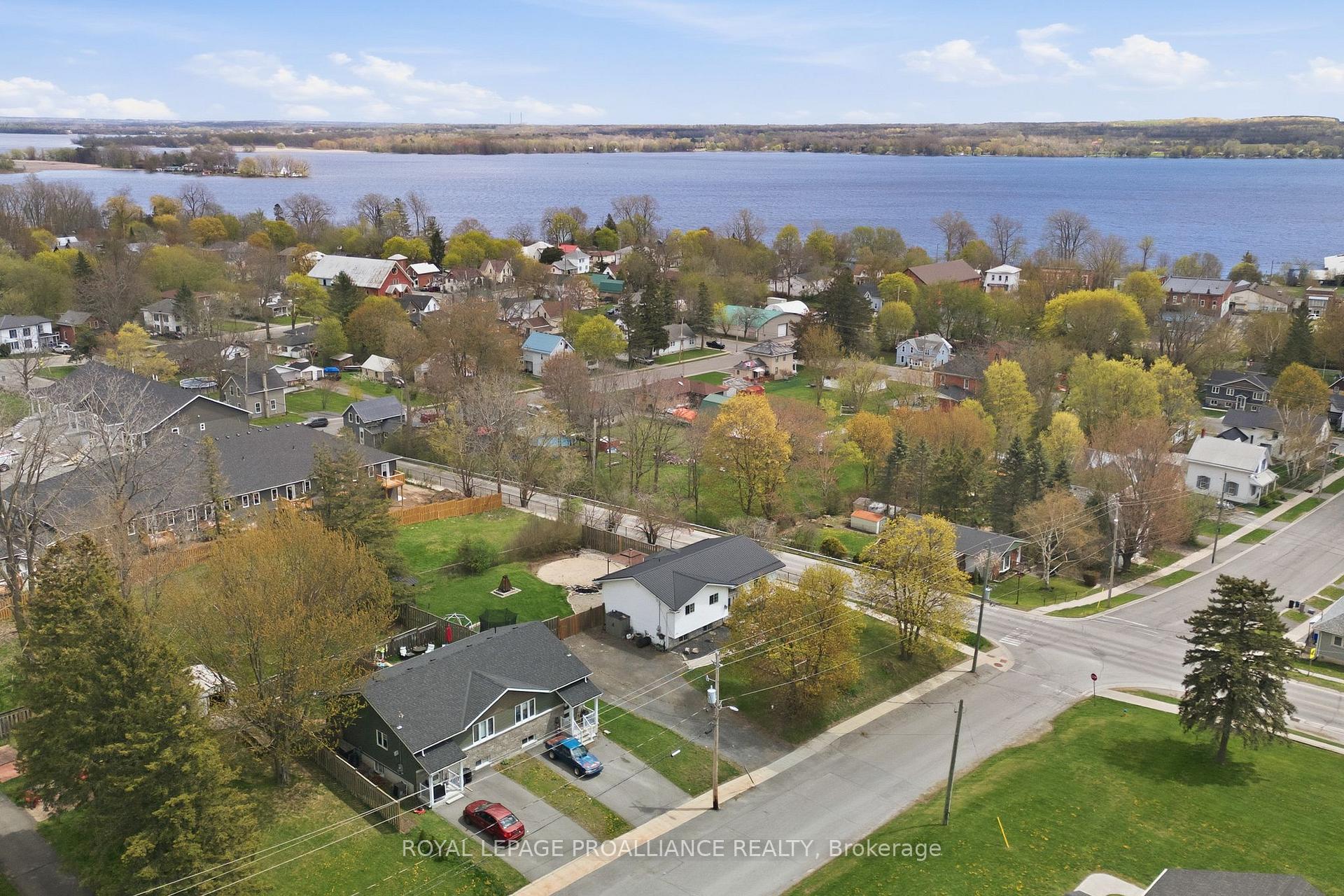 Photo 3 of 144 Centre Street, Deseronto, Deseronto (Town) — HOMEH