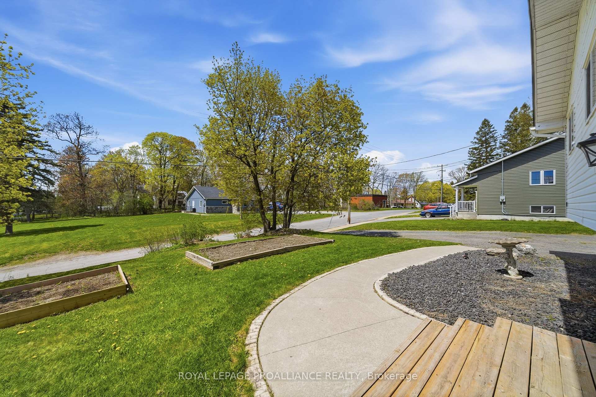 Photo 8 of 144 Centre Street, Deseronto, Deseronto (Town) — HOMEH