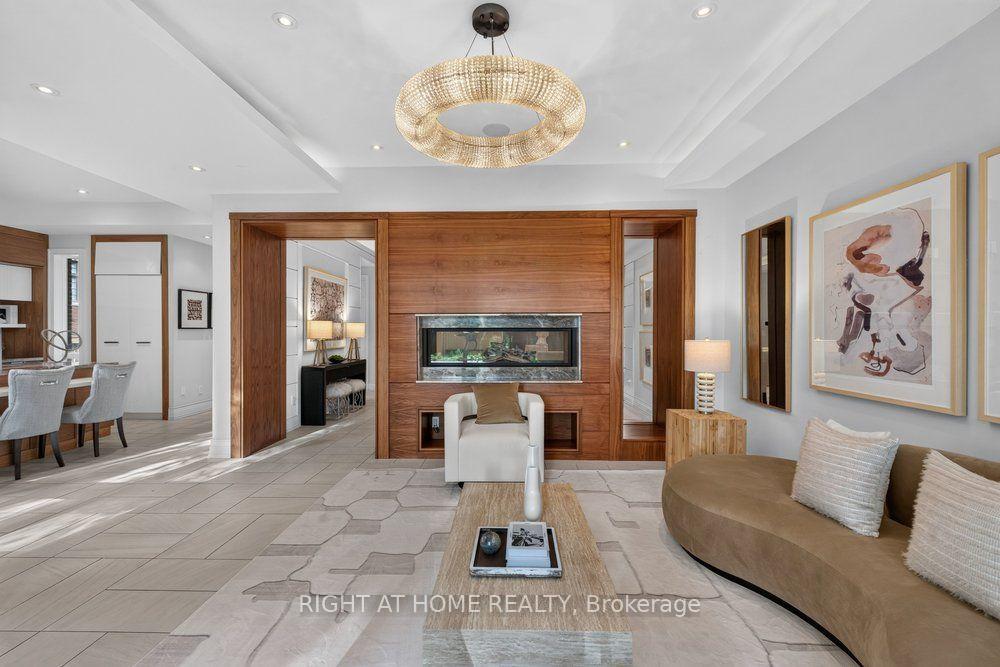 Photo 9 of 255 Willowdale Avenue, North York, Willowdale East — HOMEH