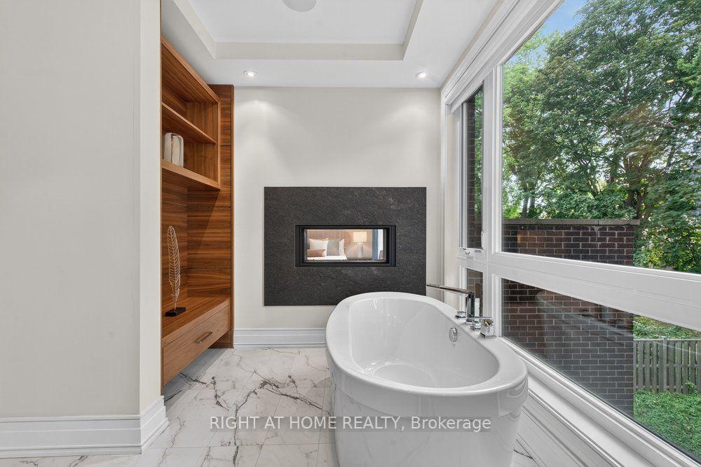 Photo 33 of 255 Willowdale Avenue, North York, Willowdale East — HOMEH