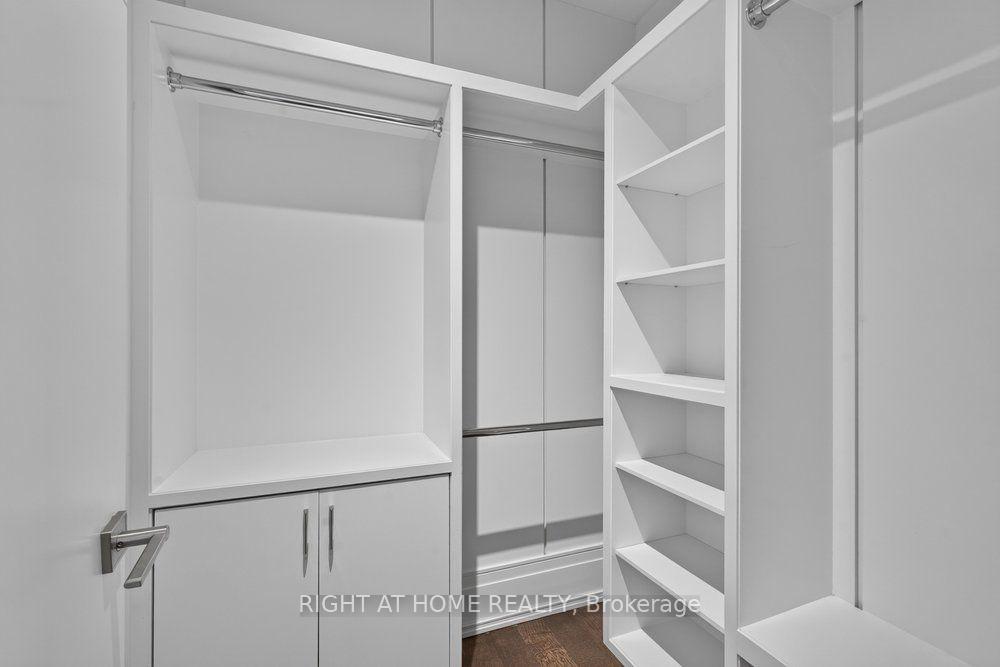 Photo 36 of 255 Willowdale Avenue, North York, Willowdale East — HOMEH