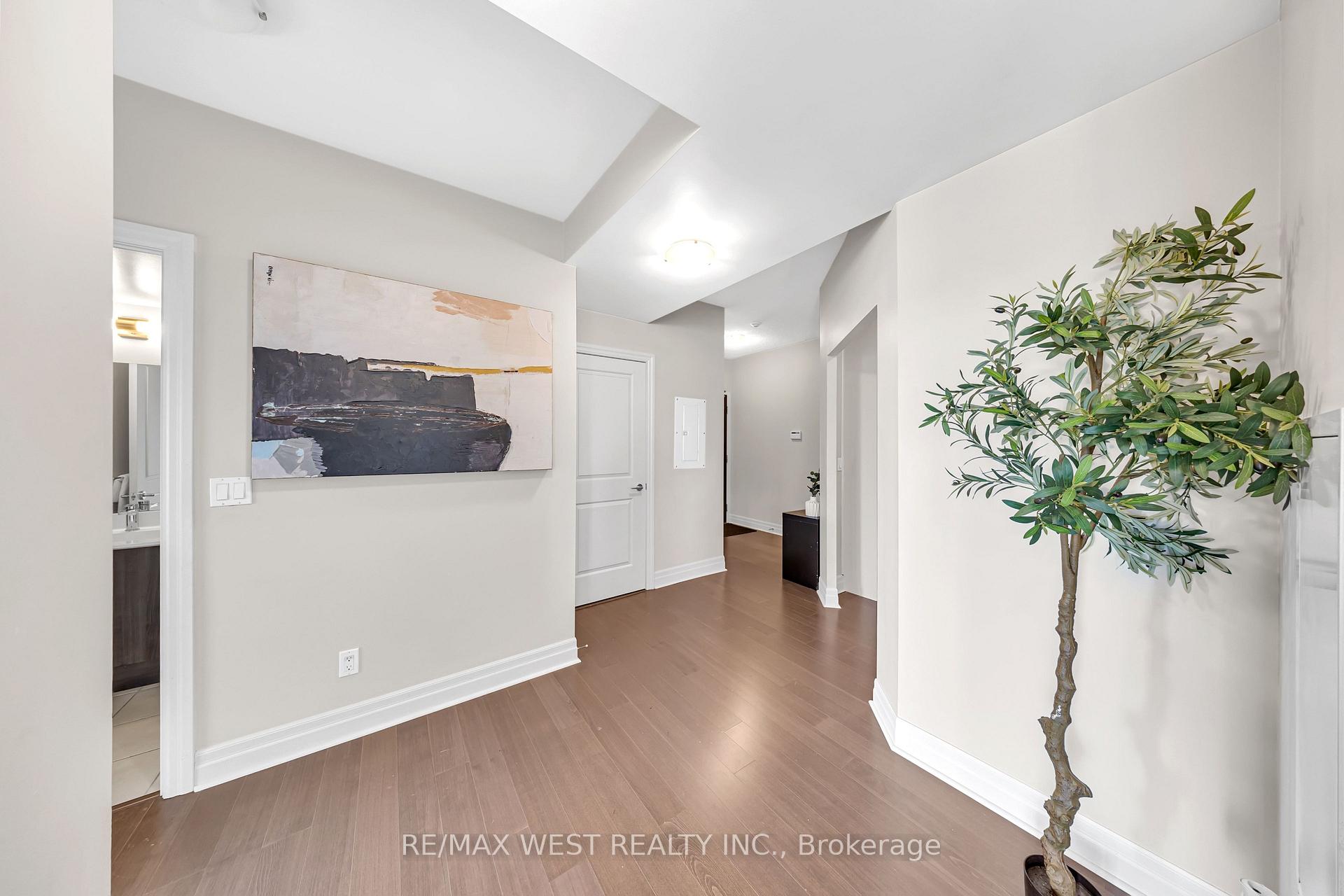 Photo 6 of Unit 304F, 8130 Birchmount Road, Markham, Unionville — HOMEH