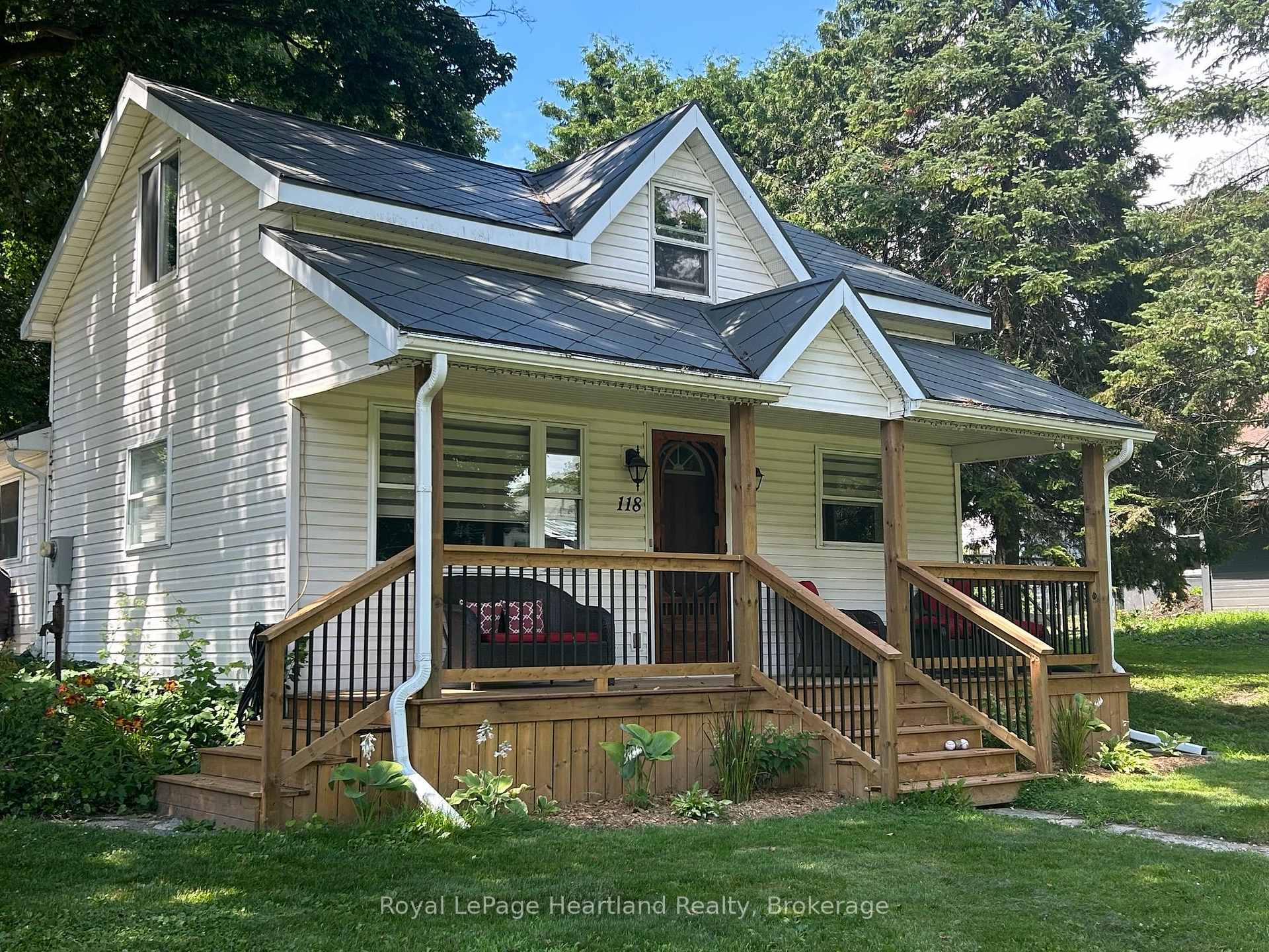 Photo 3 of 118 Isaac Street, Central Huron, Clinton — HOMEH