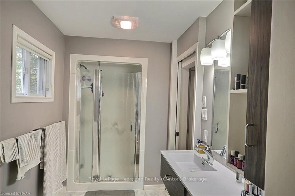Photo 15 of 118 Isaac Street, Central Huron, Clinton — HOMEH