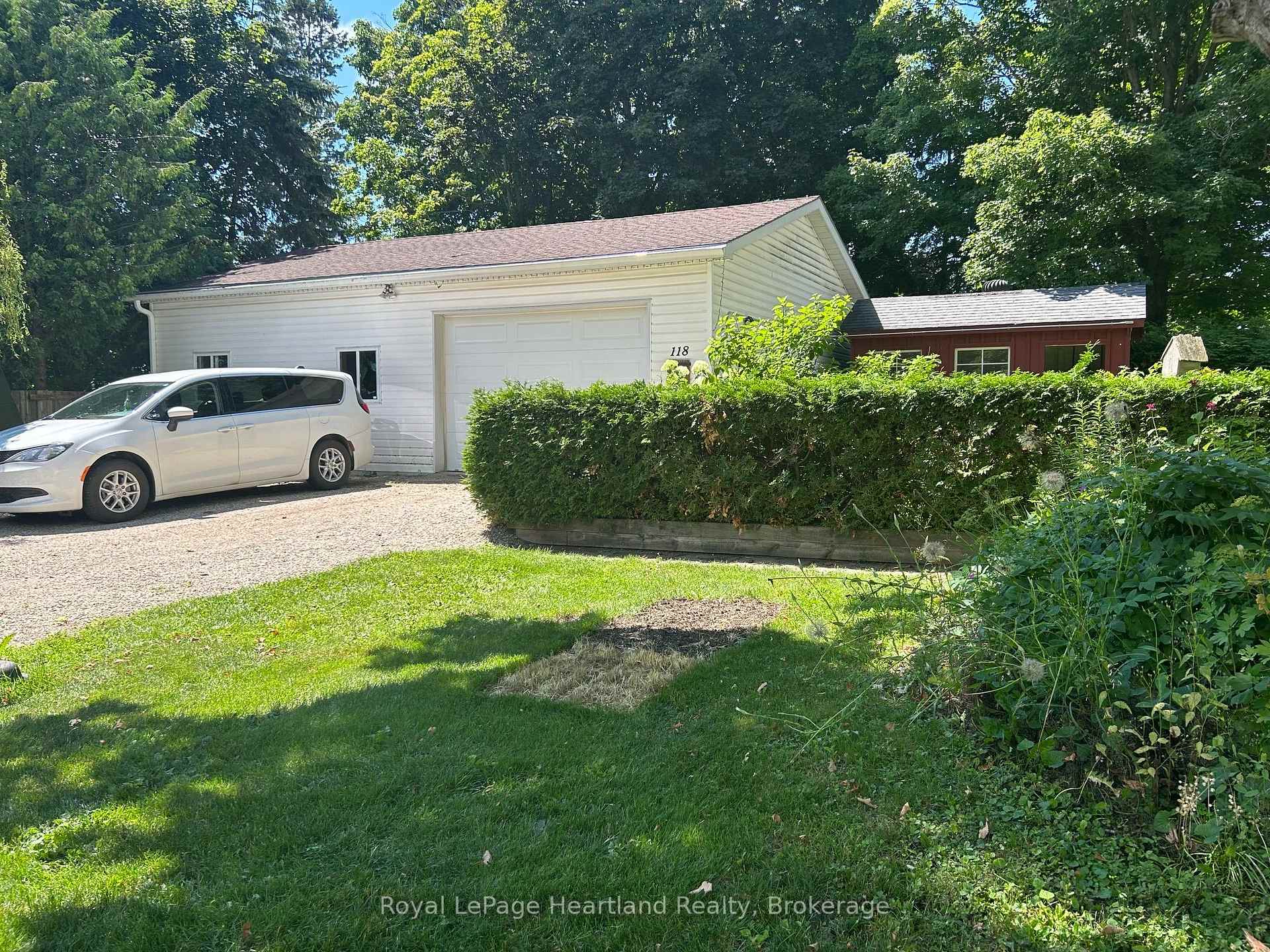 Photo 25 of 118 Isaac Street, Central Huron, Clinton — HOMEH