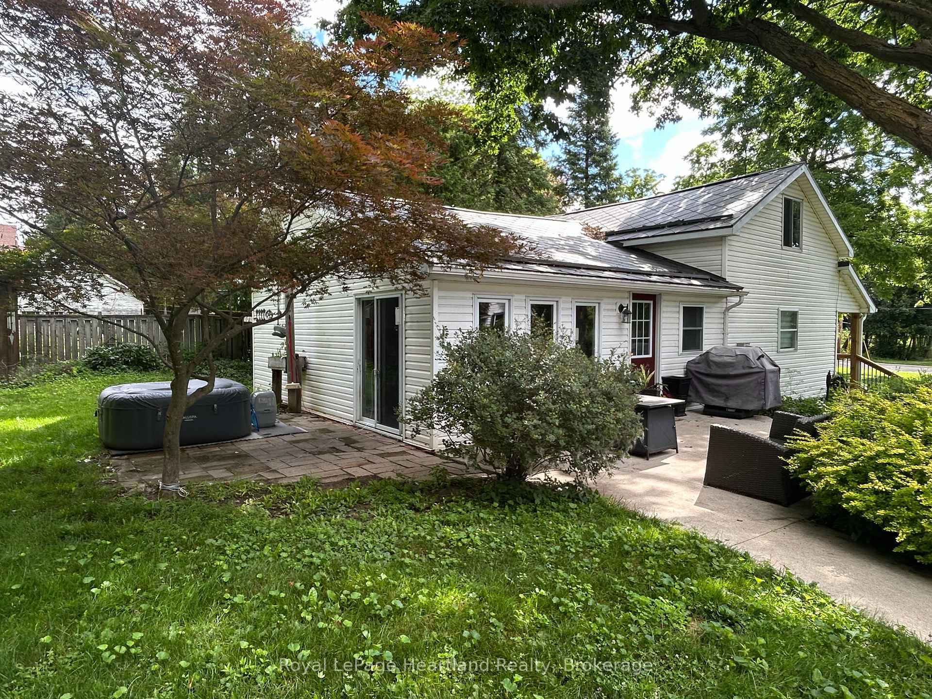 Photo 34 of 118 Isaac Street, Central Huron, Clinton — HOMEH