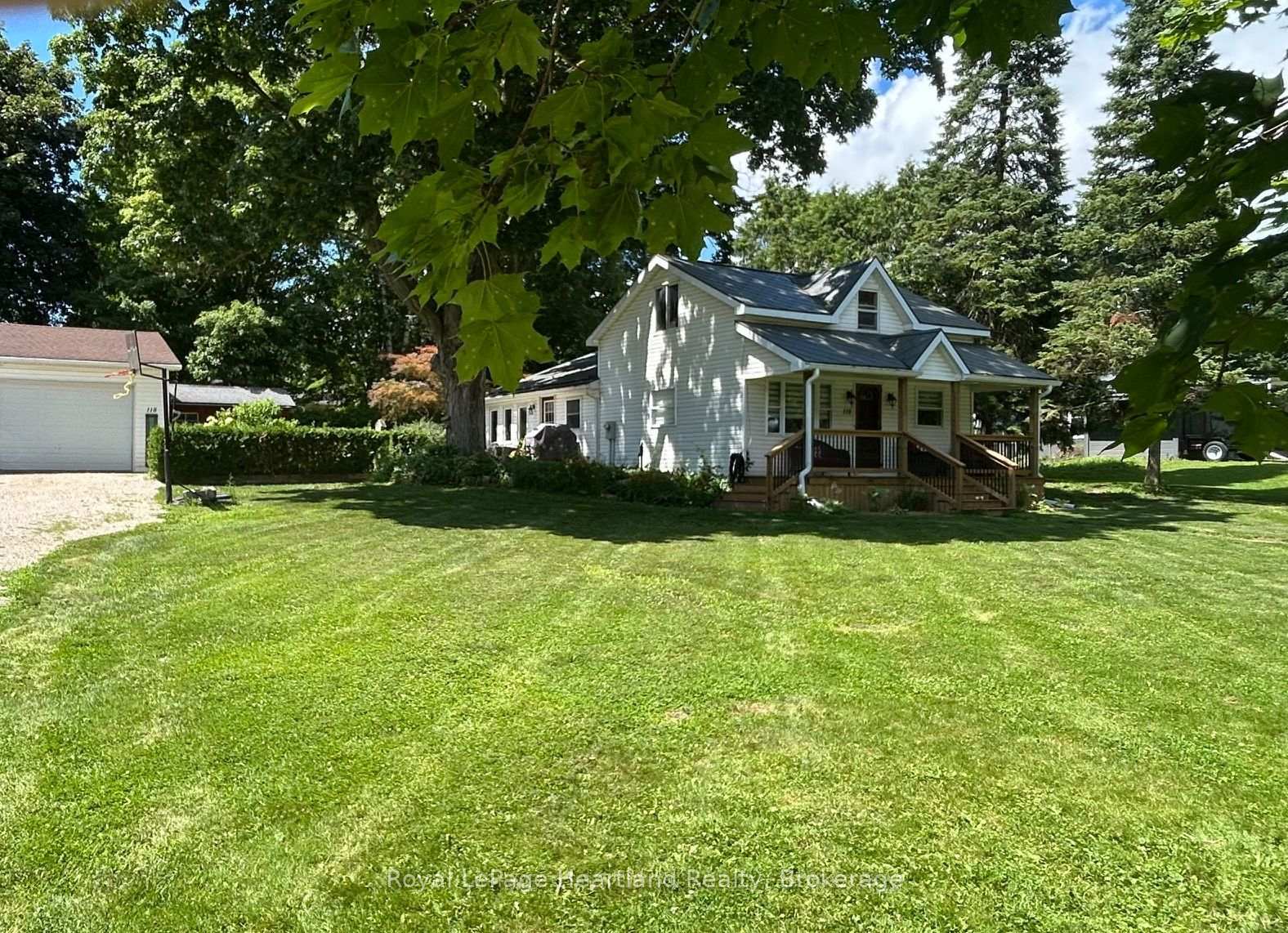 Photo 38 of 118 Isaac Street, Central Huron, Clinton — HOMEH