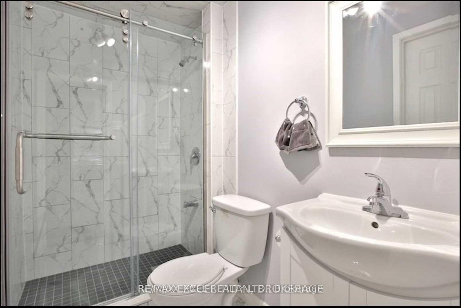 Photo 12 of 51 Hornchurch Crescent, Markham, Milliken Mills East — HOMEH
