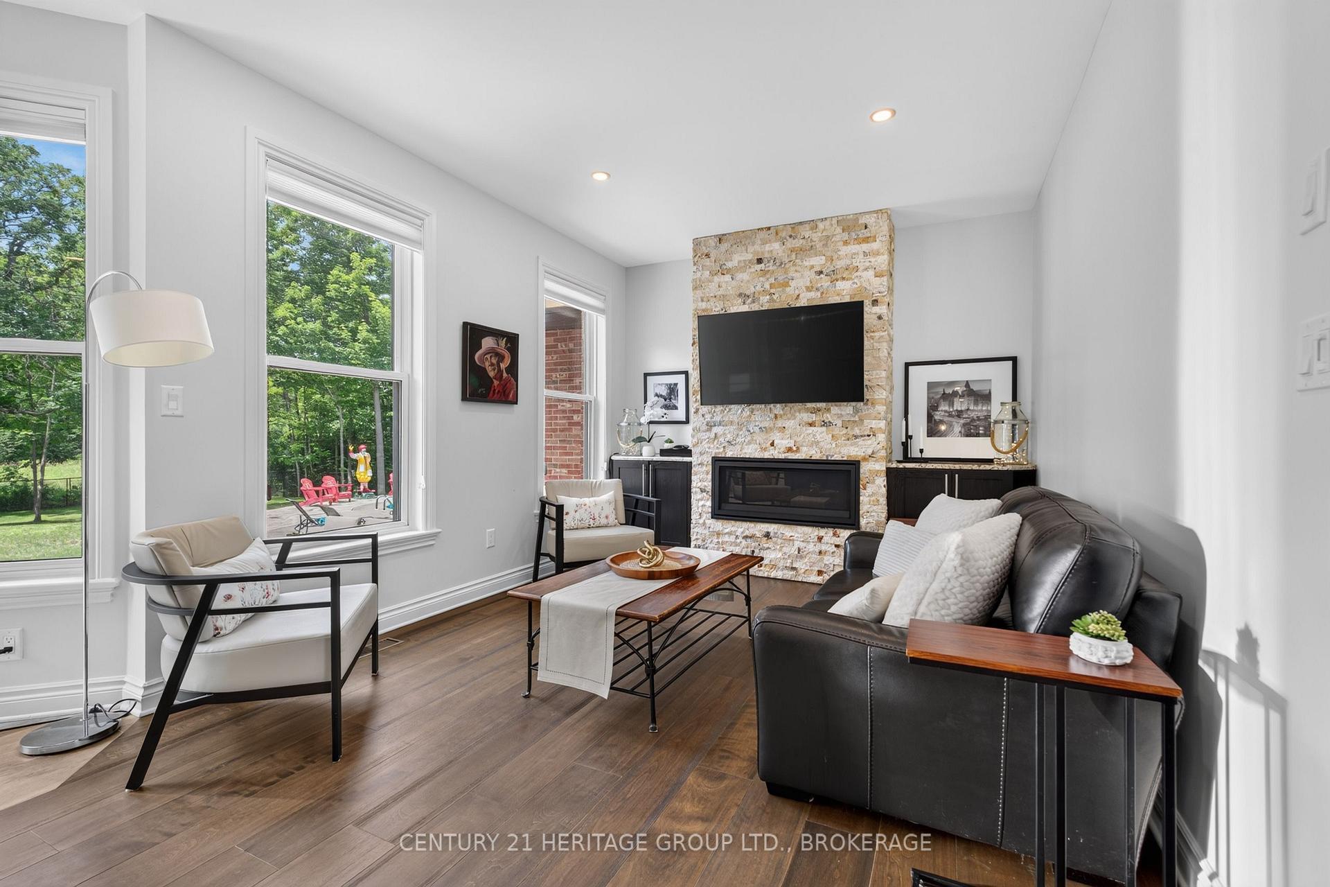 Photo 9 of 13 Fawn Brook Drive, Frontenac, Frontenac South — HOMEH