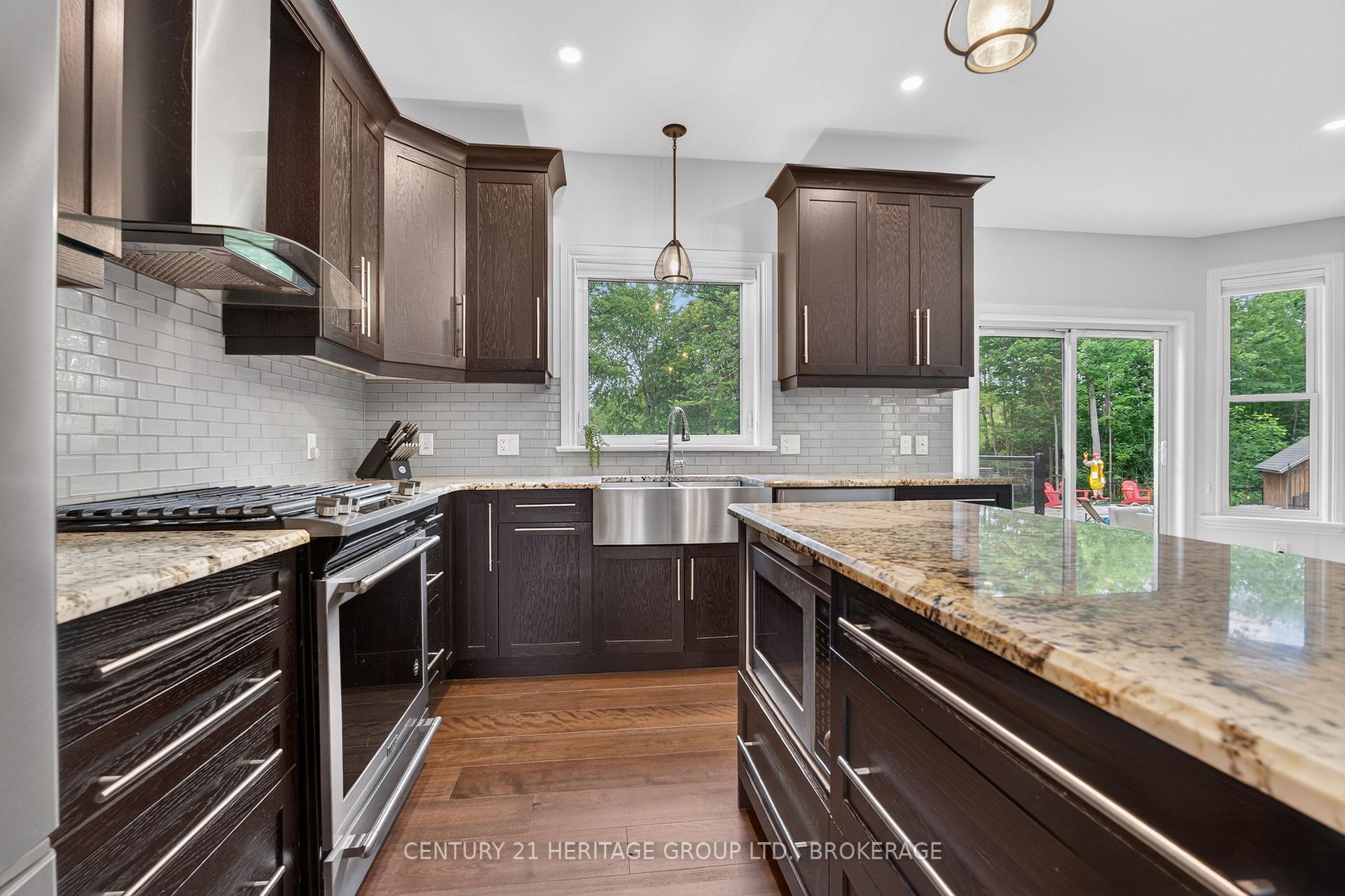 Photo 15 of 13 Fawn Brook Drive, Frontenac, Frontenac South — HOMEH