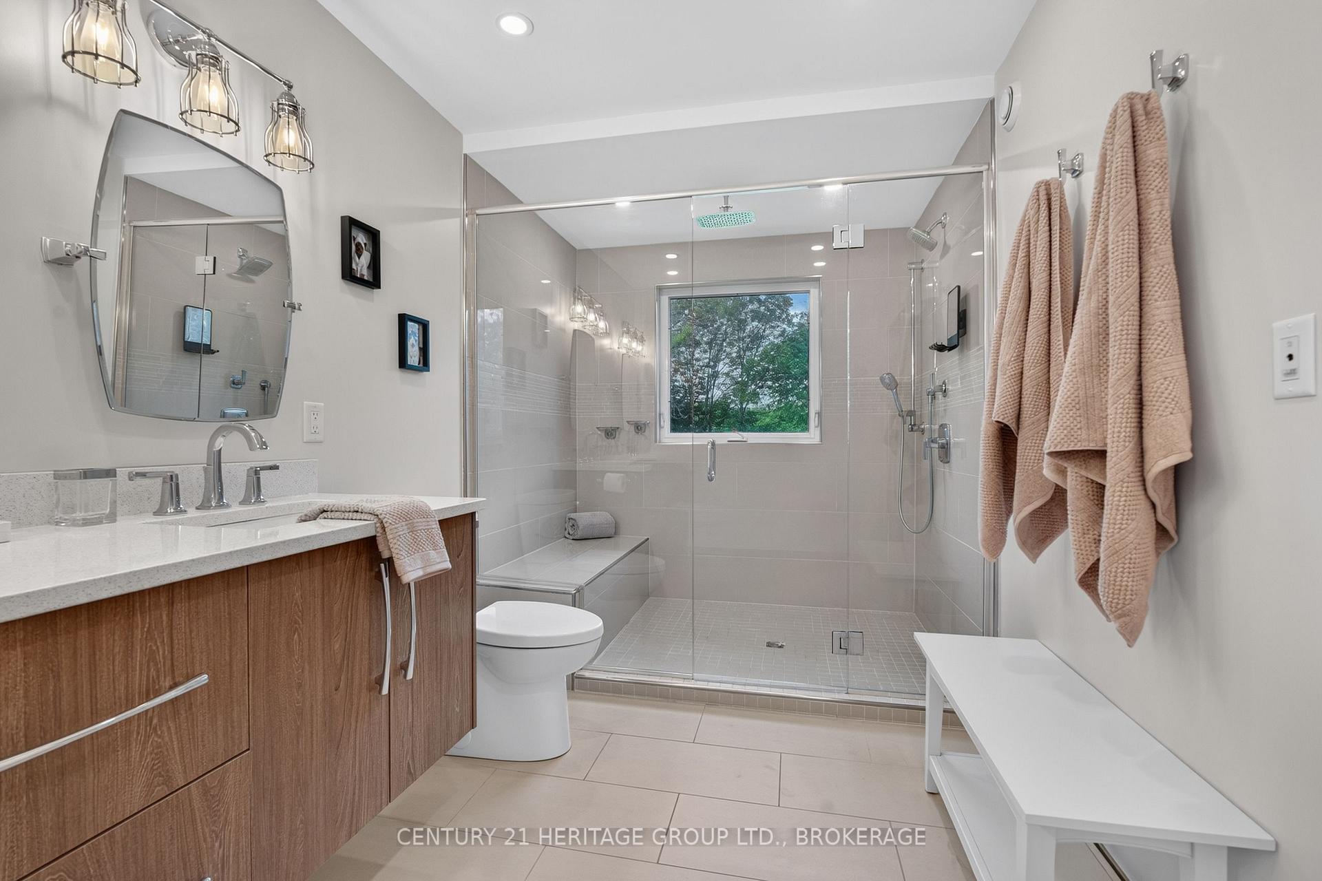 Photo 23 of 13 Fawn Brook Drive, Frontenac, Frontenac South — HOMEH