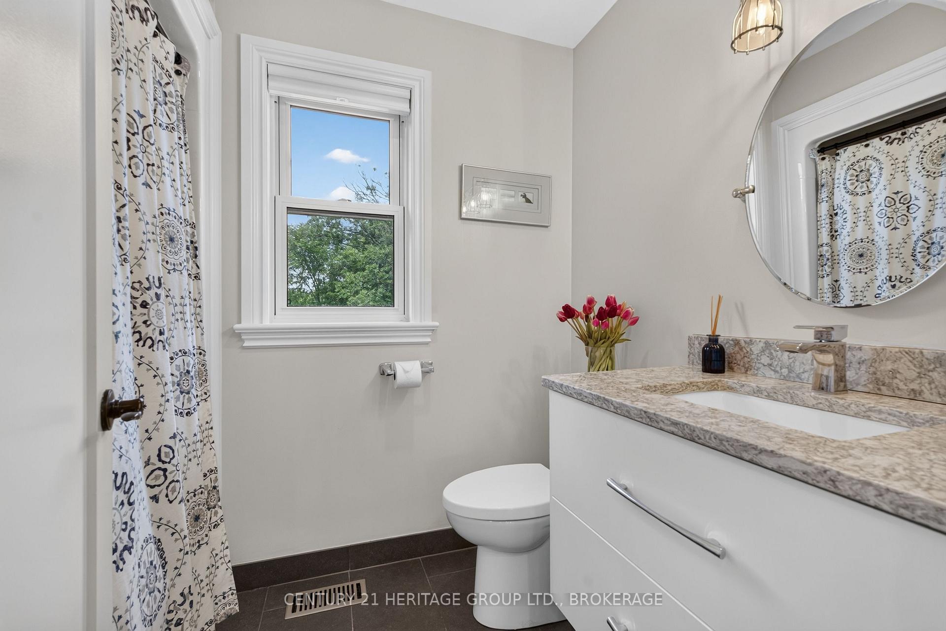 Photo 26 of 13 Fawn Brook Drive, Frontenac, Frontenac South — HOMEH