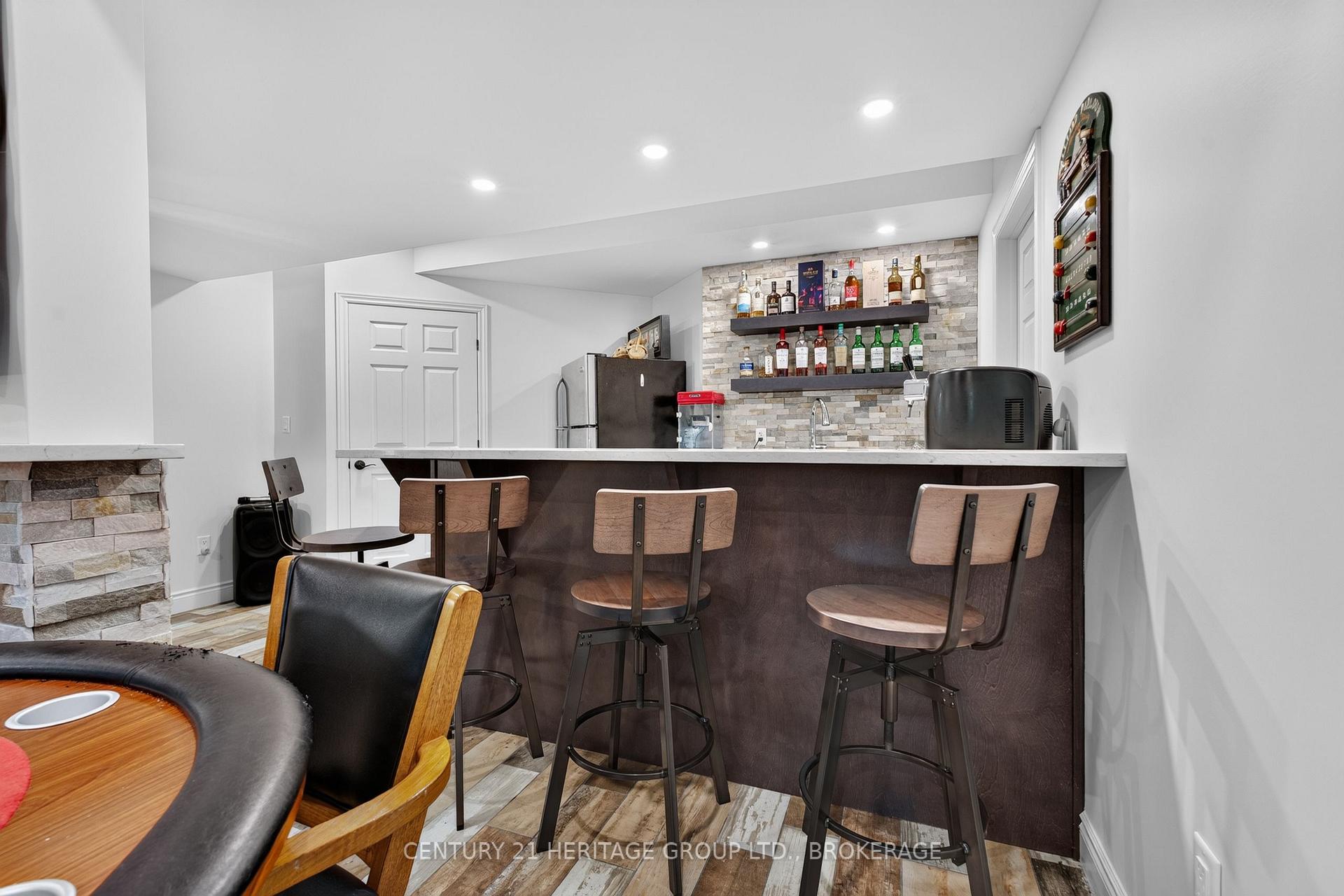 Photo 35 of 13 Fawn Brook Drive, Frontenac, Frontenac South — HOMEH