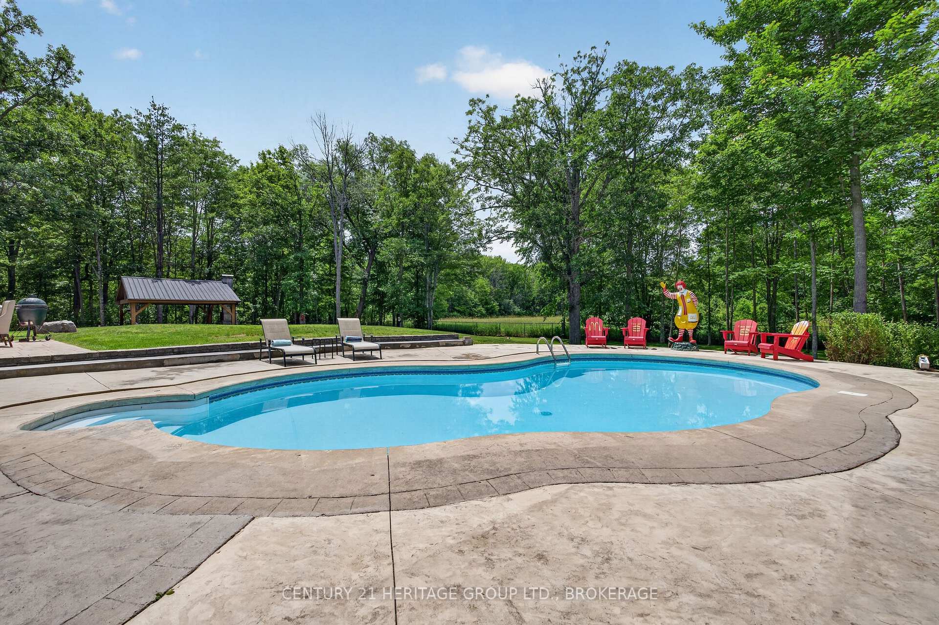 Photo 42 of 13 Fawn Brook Drive, Frontenac, Frontenac South — HOMEH