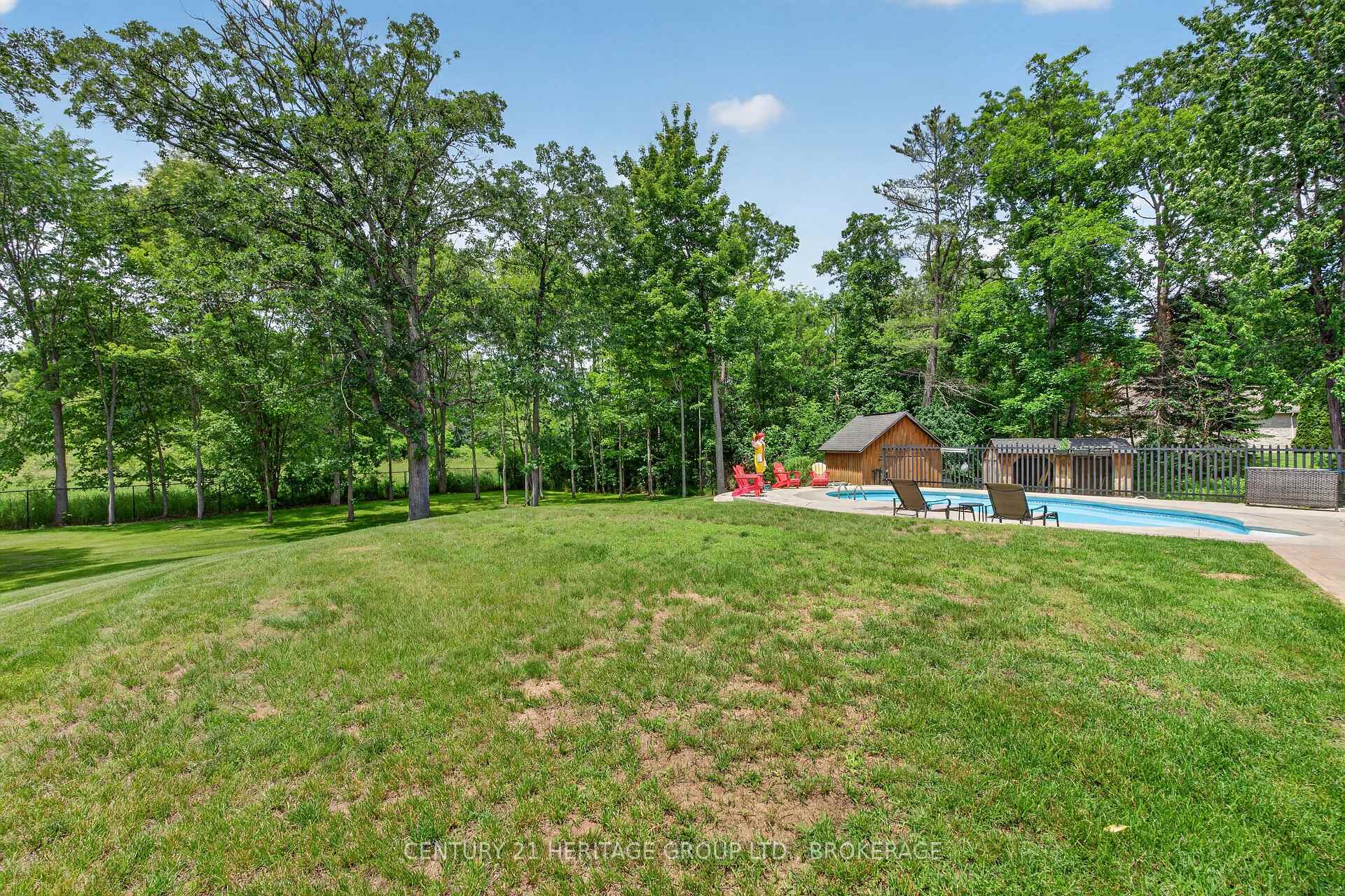 Photo 46 of 13 Fawn Brook Drive, Frontenac, Frontenac South — HOMEH