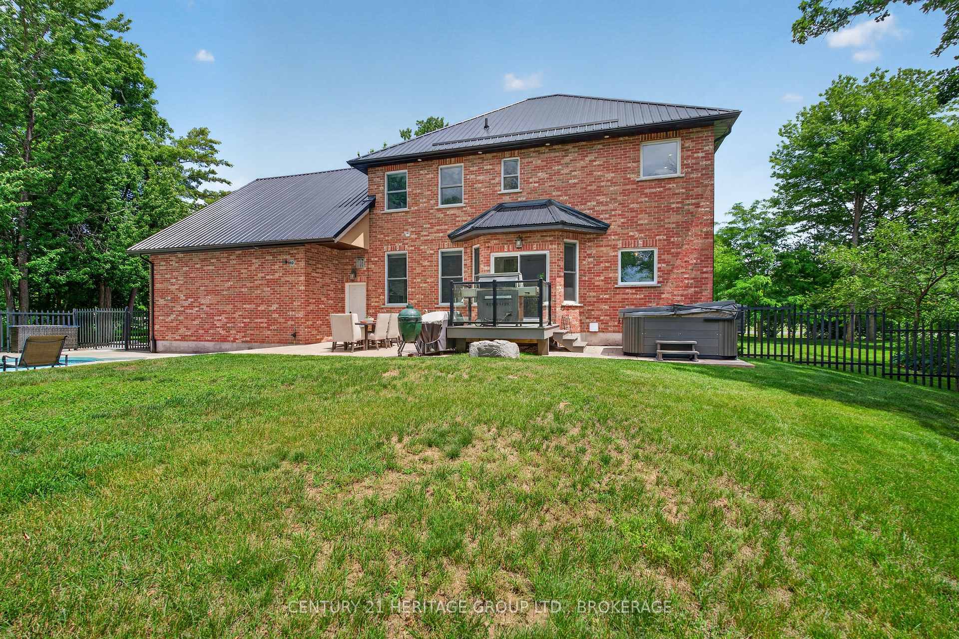Photo 49 of 13 Fawn Brook Drive, Frontenac, Frontenac South — HOMEH