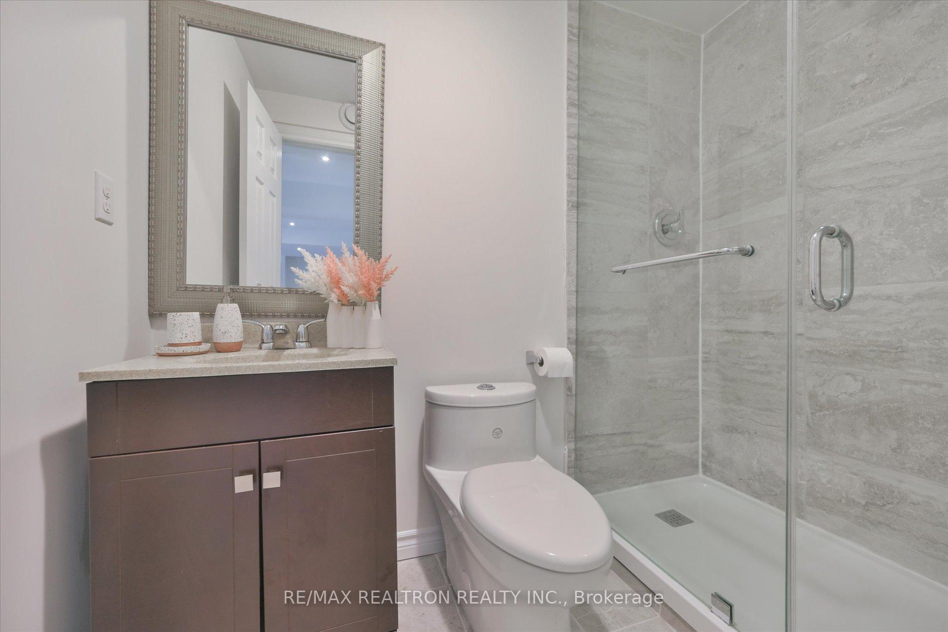 Photo 36 of 175 William Graham Drive, Aurora, Rural Aurora — HOMEH