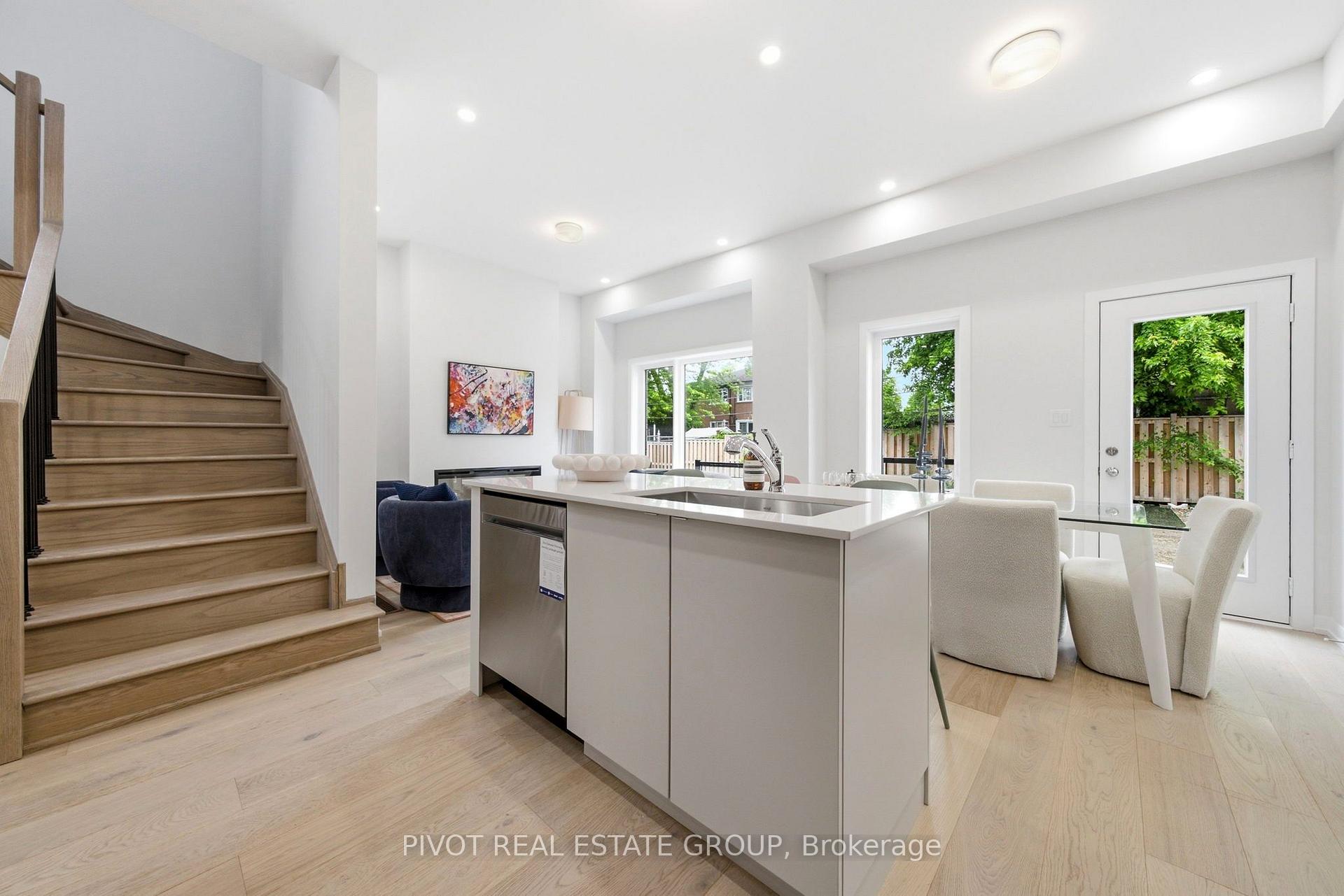 Photo 12 of 79 Danielle Moore Circle, Scarborough, Bendale — HOMEH