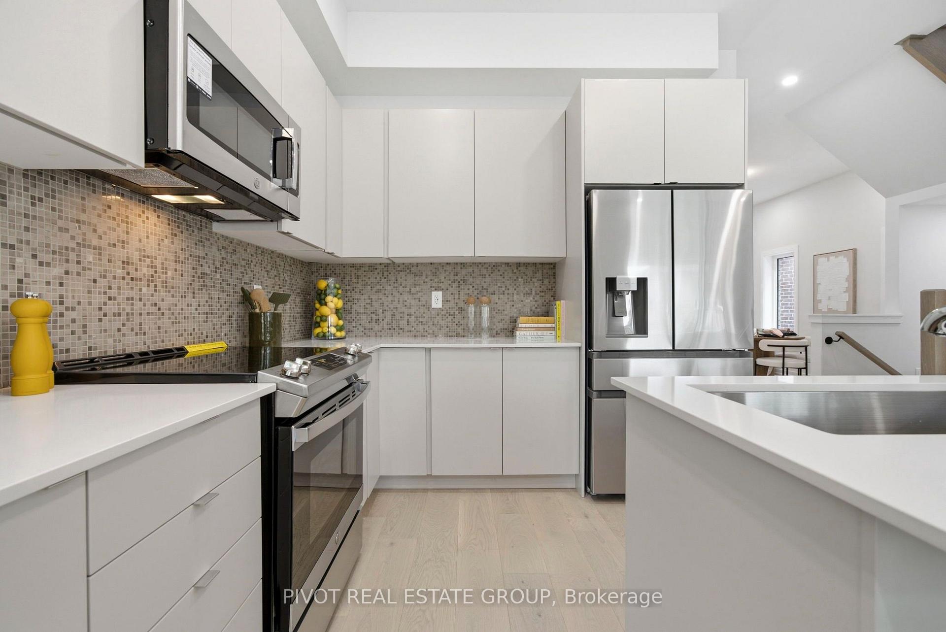 Photo 13 of 79 Danielle Moore Circle, Scarborough, Bendale — HOMEH