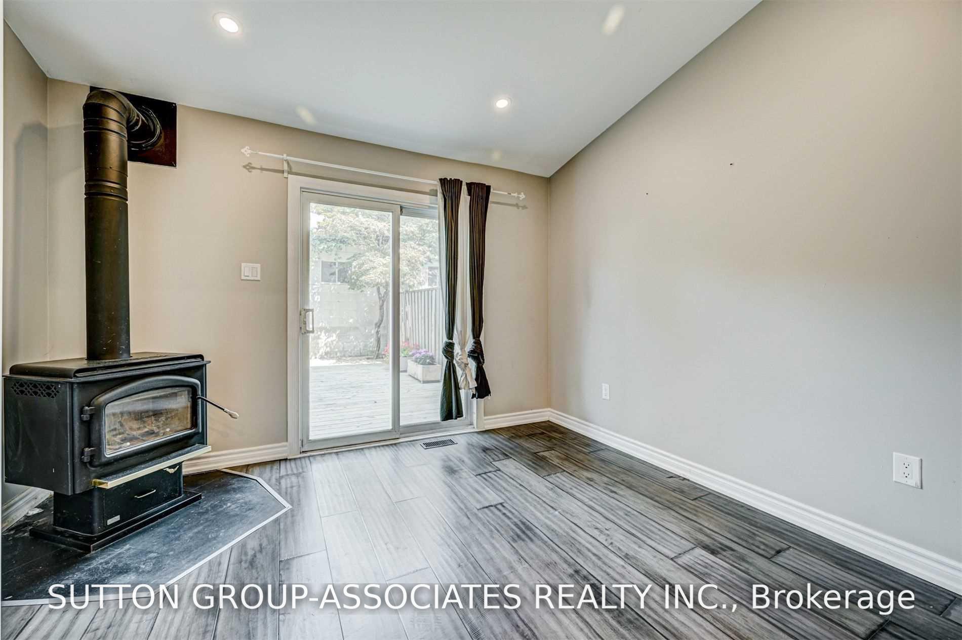 Photo 7 of 739 Manning Avenue, Toronto, The Annex — HOMEH
