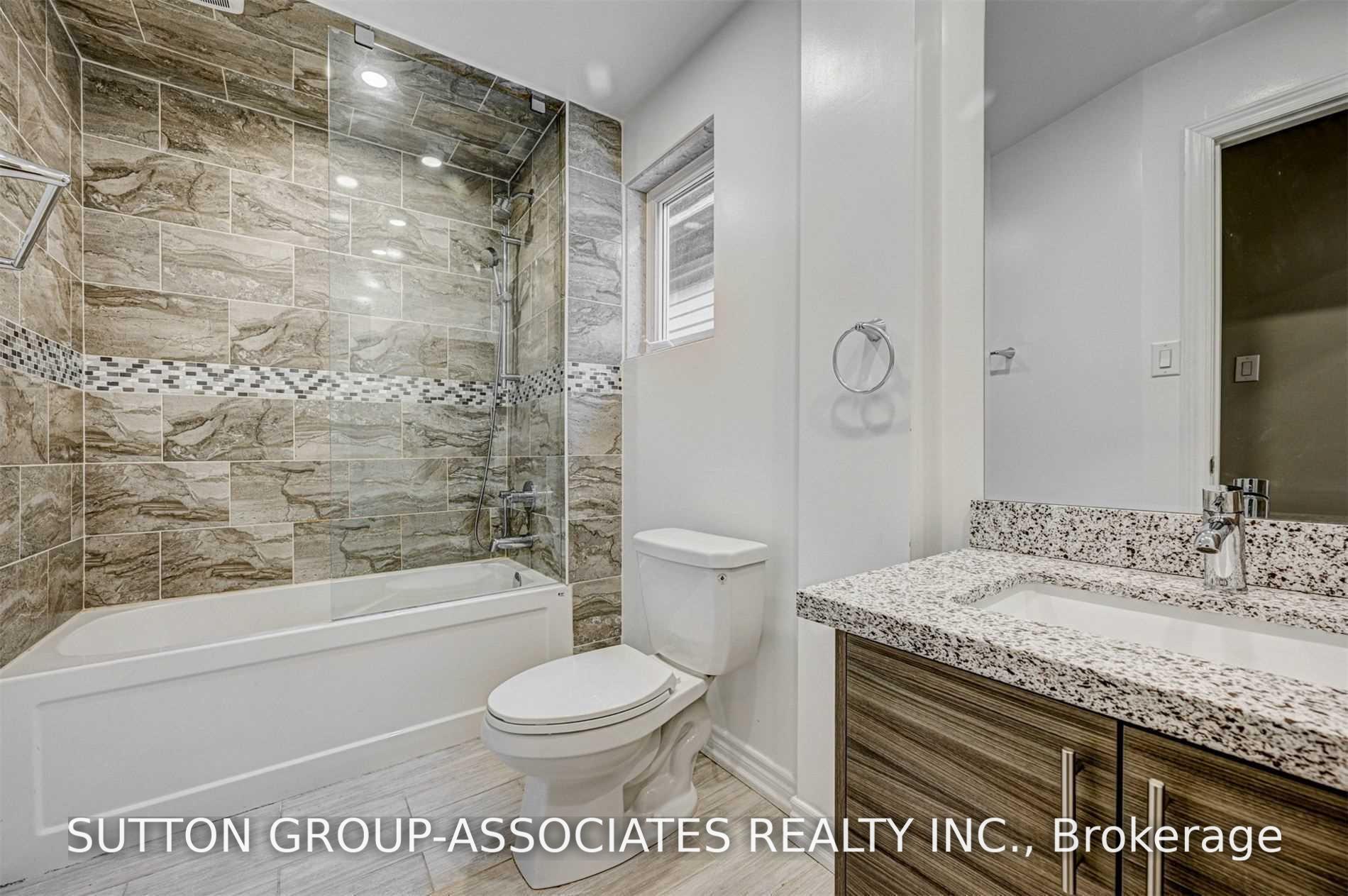 Photo 21 of 739 Manning Avenue, Toronto, The Annex — HOMEH