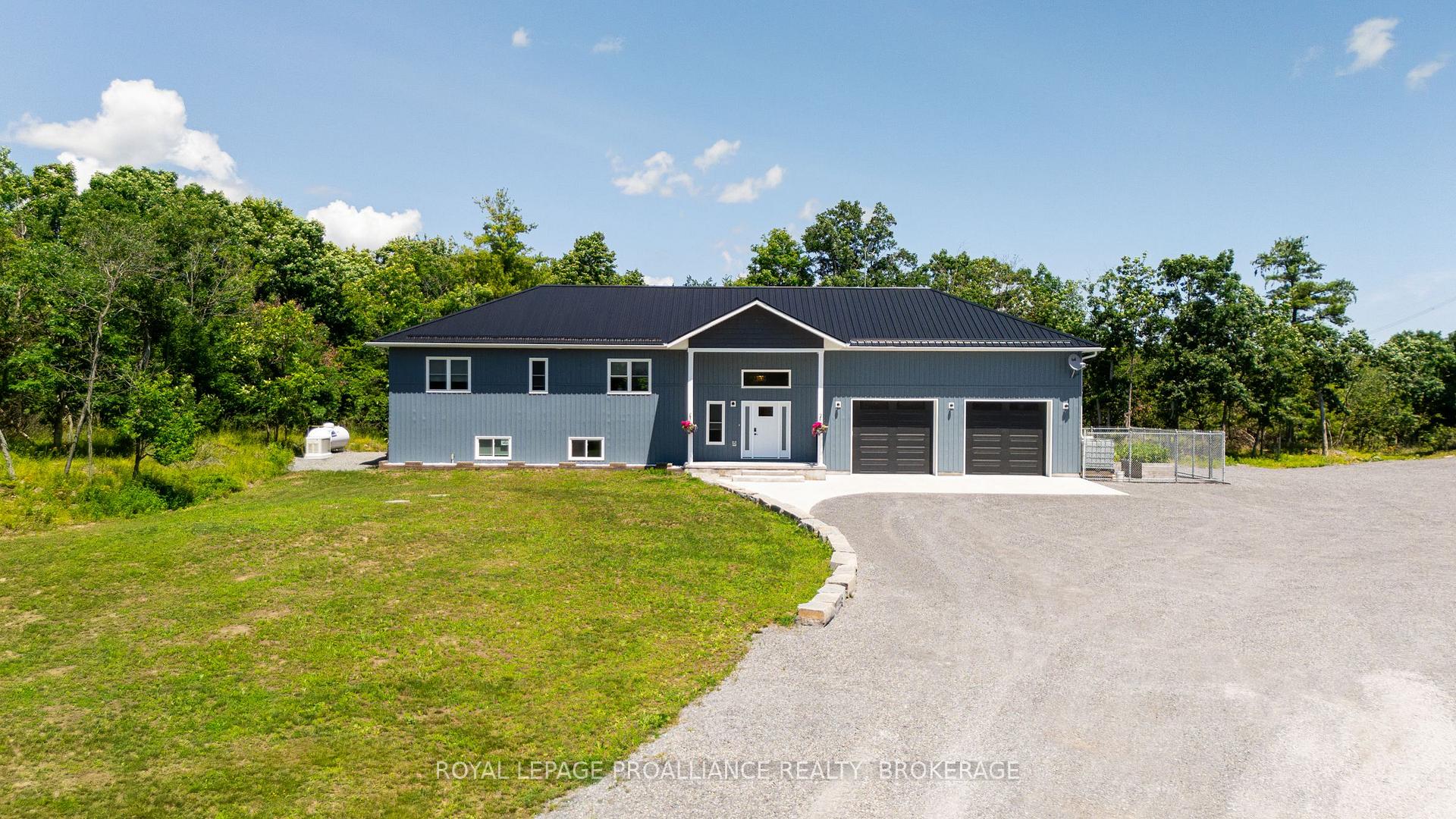 Photo 2 of 210 Troy Lake Road, Rideau Lakes, Rideau Lakes (South Crosby) Twp — HOMEH