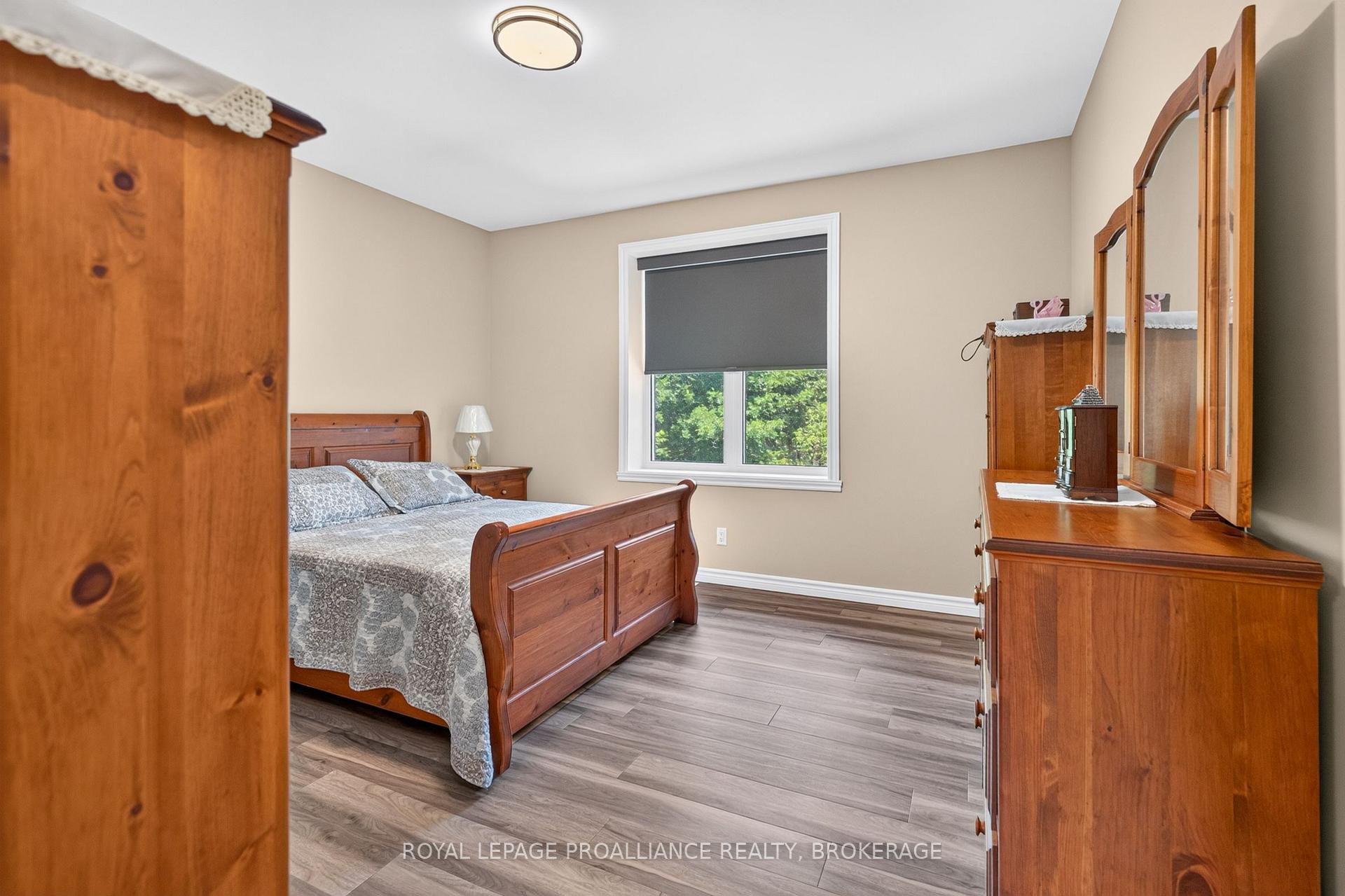 Photo 18 of 210 Troy Lake Road, Rideau Lakes, Rideau Lakes (South Crosby) Twp — HOMEH