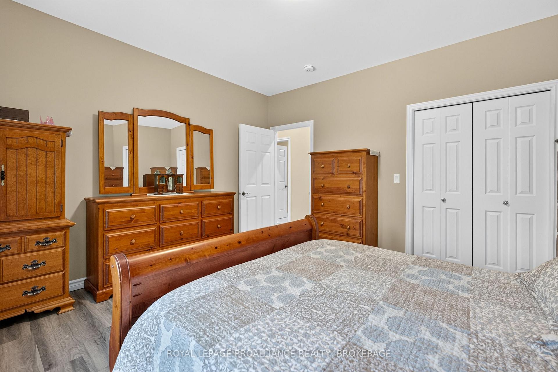 Photo 19 of 210 Troy Lake Road, Rideau Lakes, Rideau Lakes (South Crosby) Twp — HOMEH