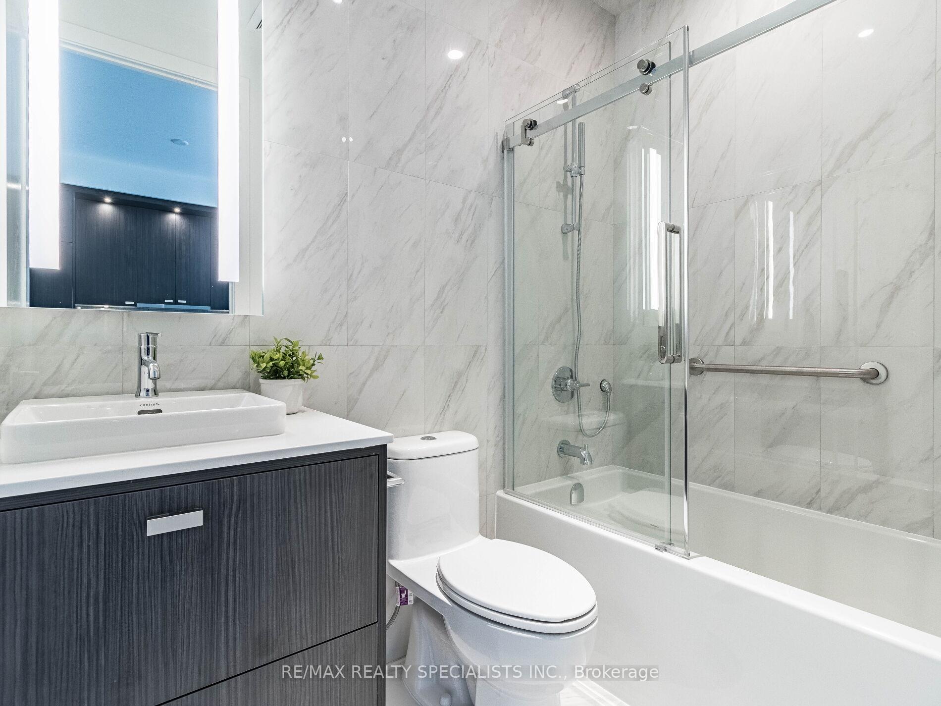 Photo 16 of Unit 1903, 480 Front Street W, Toronto, Waterfront Communities — HOMEH