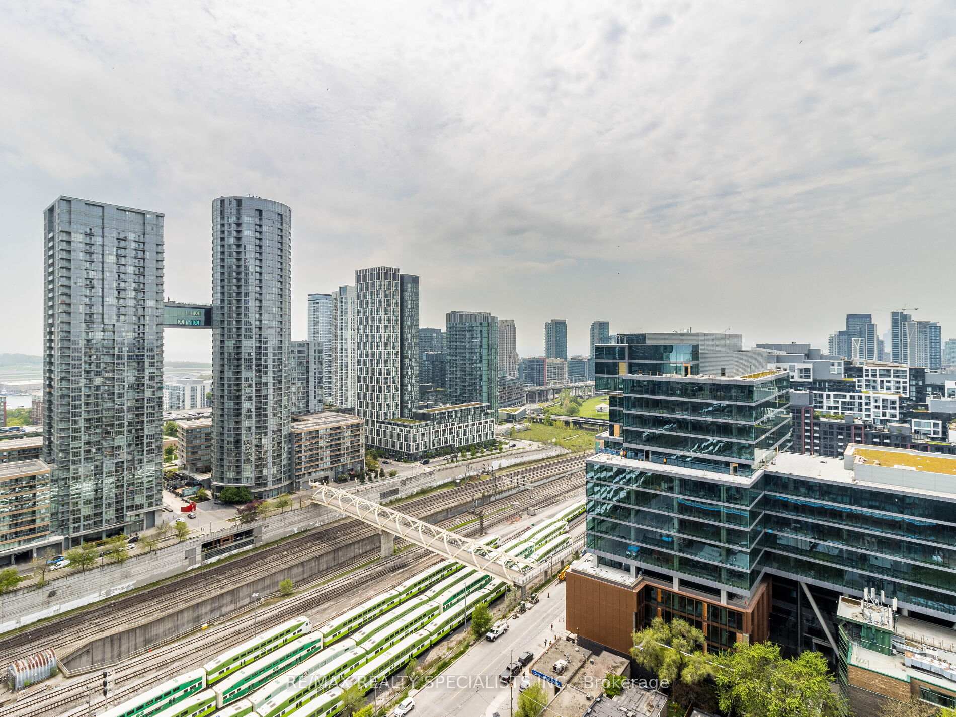Photo 33 of Unit 1903, 480 Front Street W, Toronto, Waterfront Communities — HOMEH