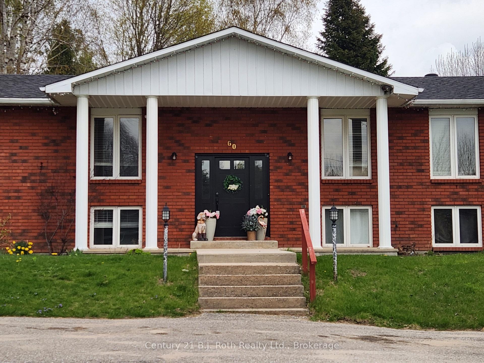 Photo 2 of 60 Lepage Drive, Penetanguishene — HOMEH