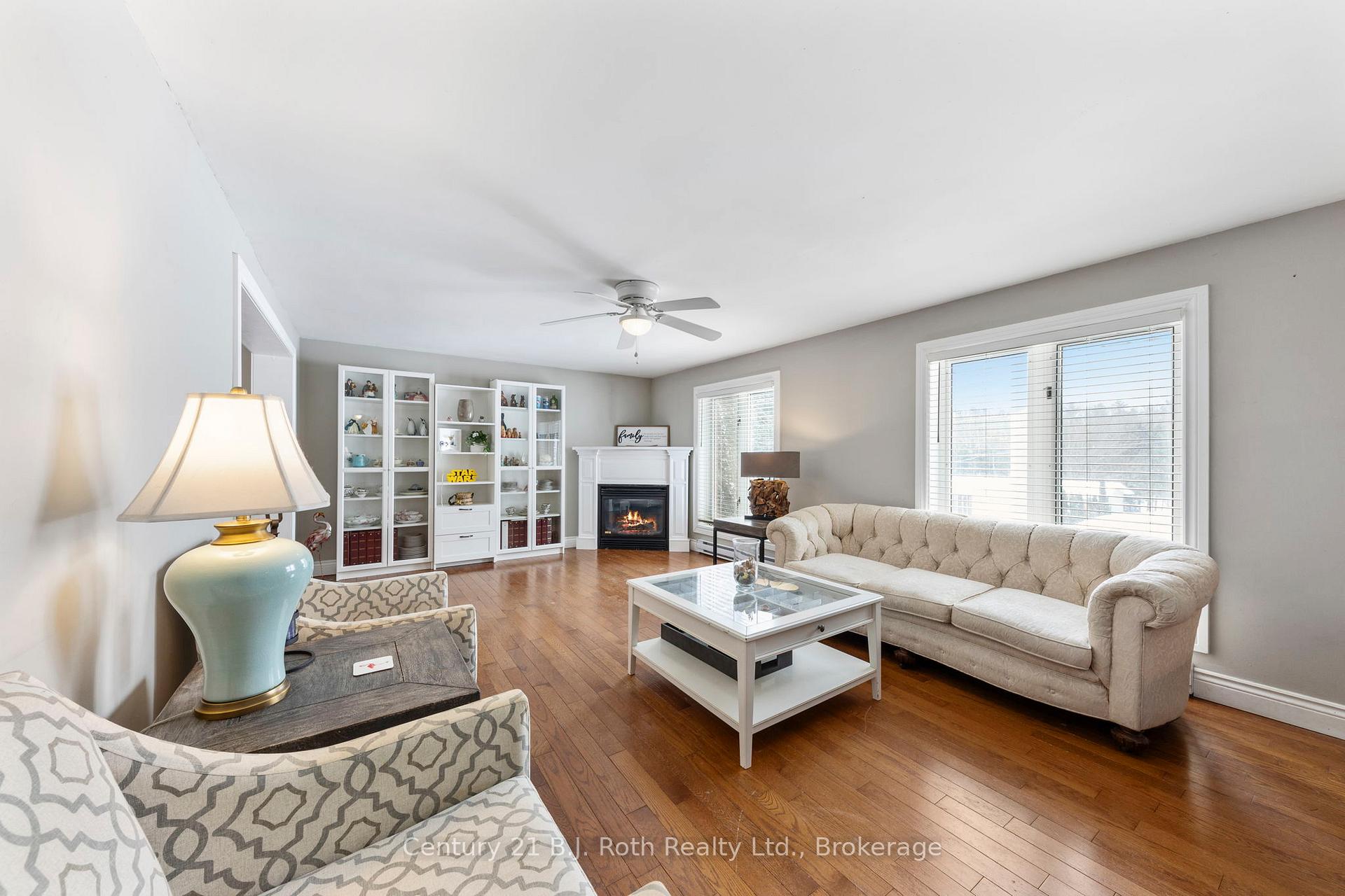 Photo 4 of 60 Lepage Drive, Penetanguishene — HOMEH