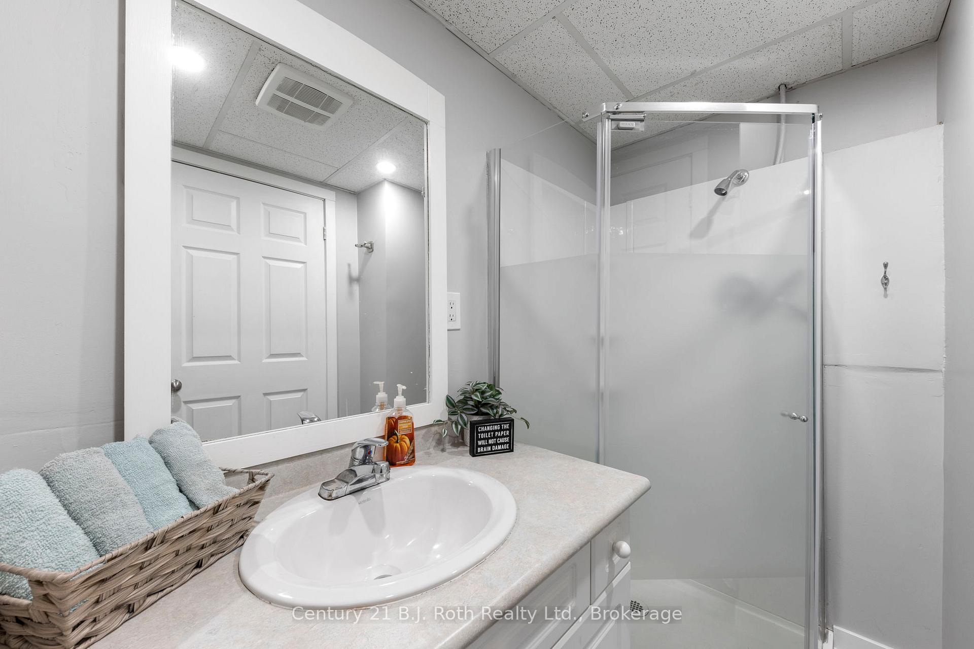 Photo 28 of 60 Lepage Drive, Penetanguishene — HOMEH