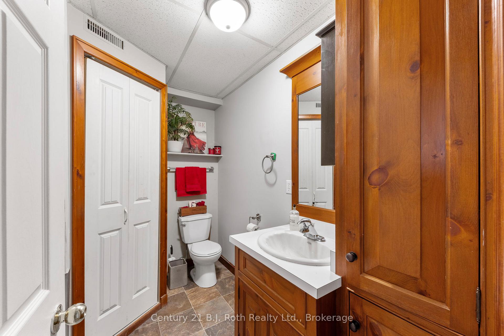 Photo 29 of 60 Lepage Drive, Penetanguishene — HOMEH