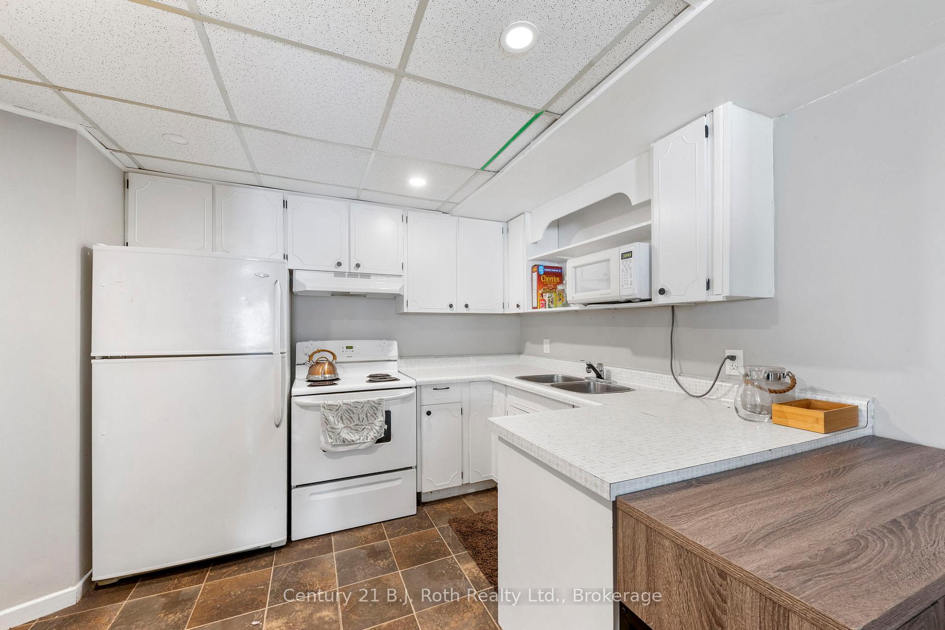 Photo 31 of 60 Lepage Drive, Penetanguishene — HOMEH