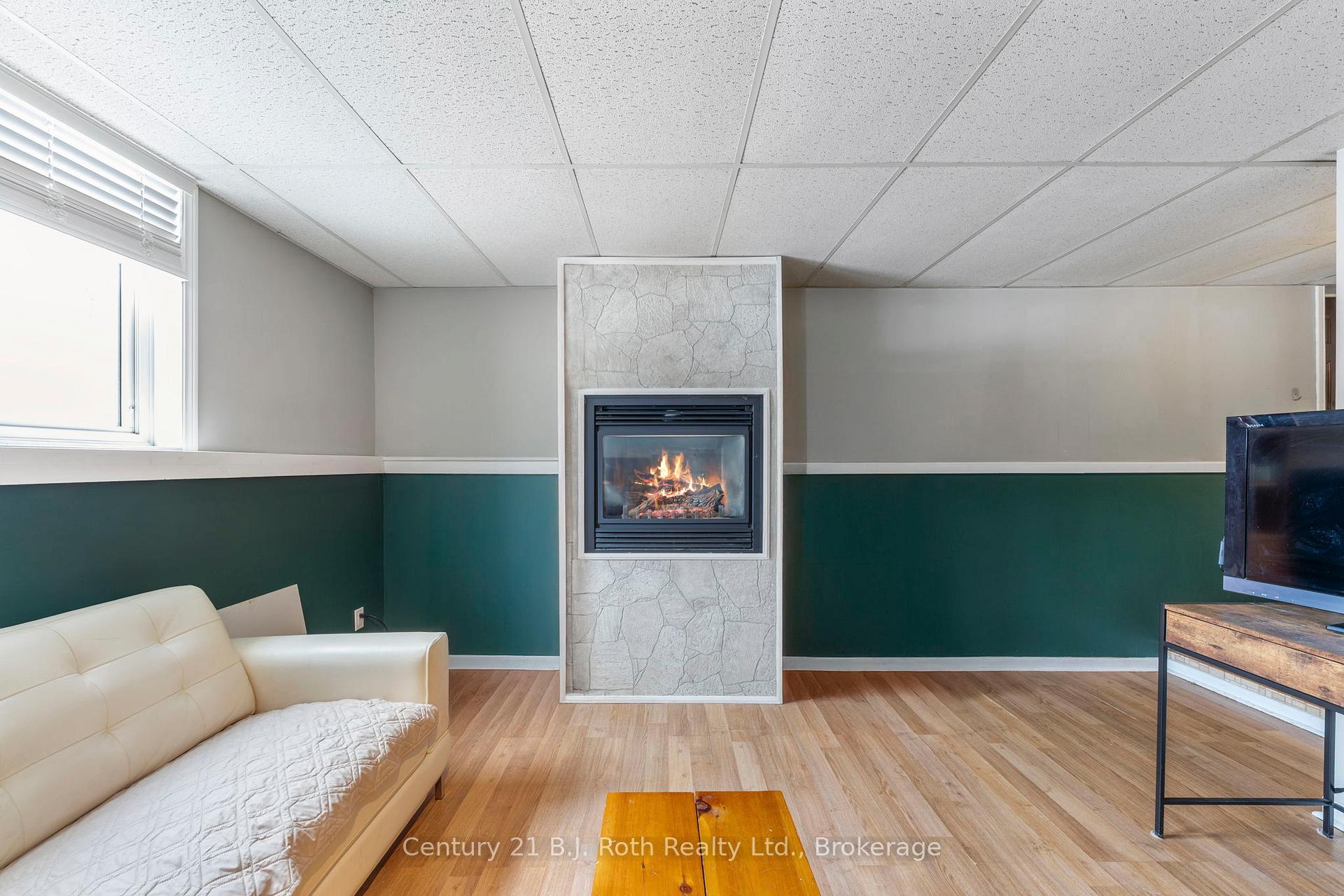 Photo 35 of 60 Lepage Drive, Penetanguishene — HOMEH