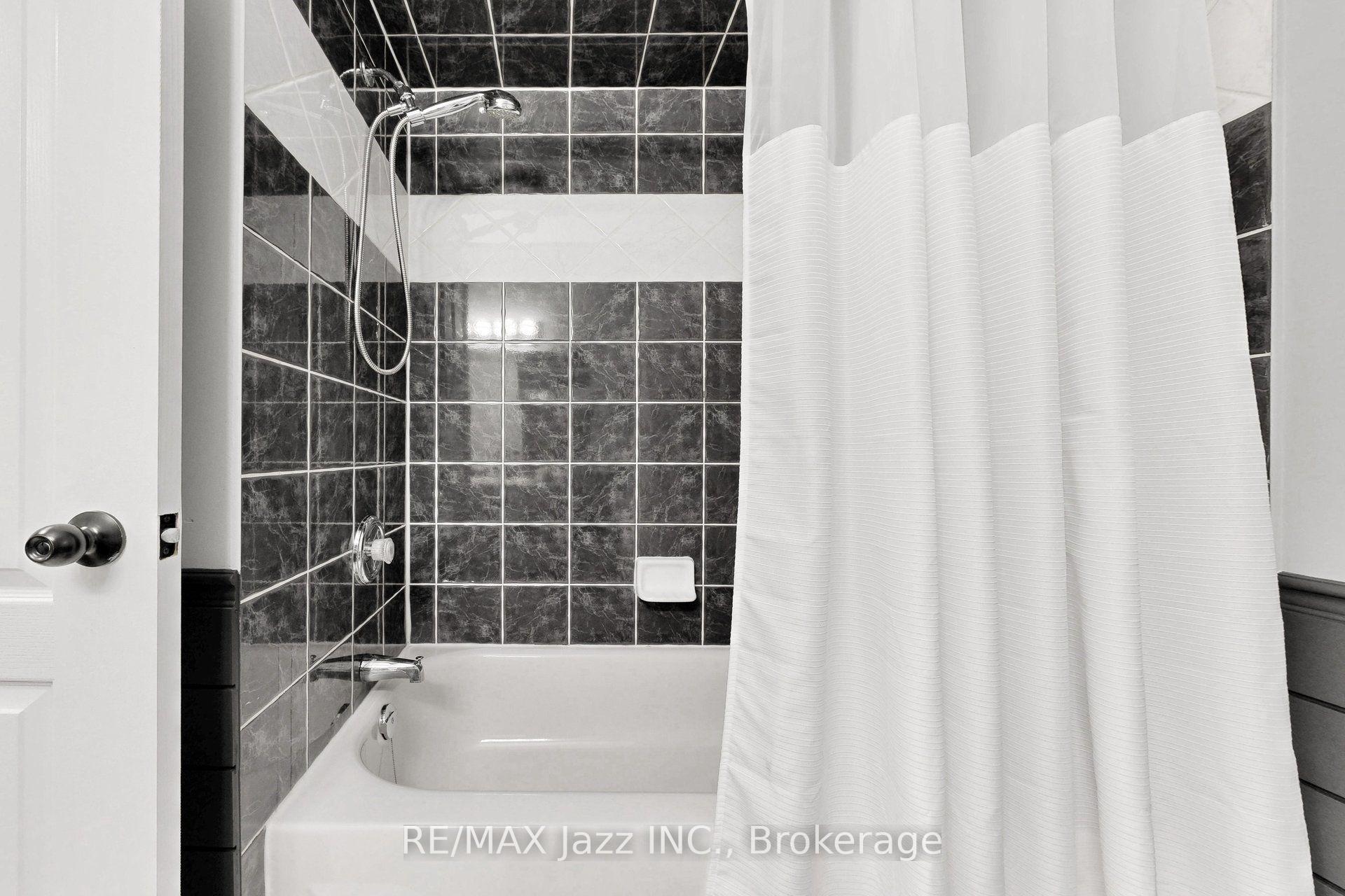Photo 23 of 276 Homestead Drive, Oshawa, McLaughlin — HOMEH