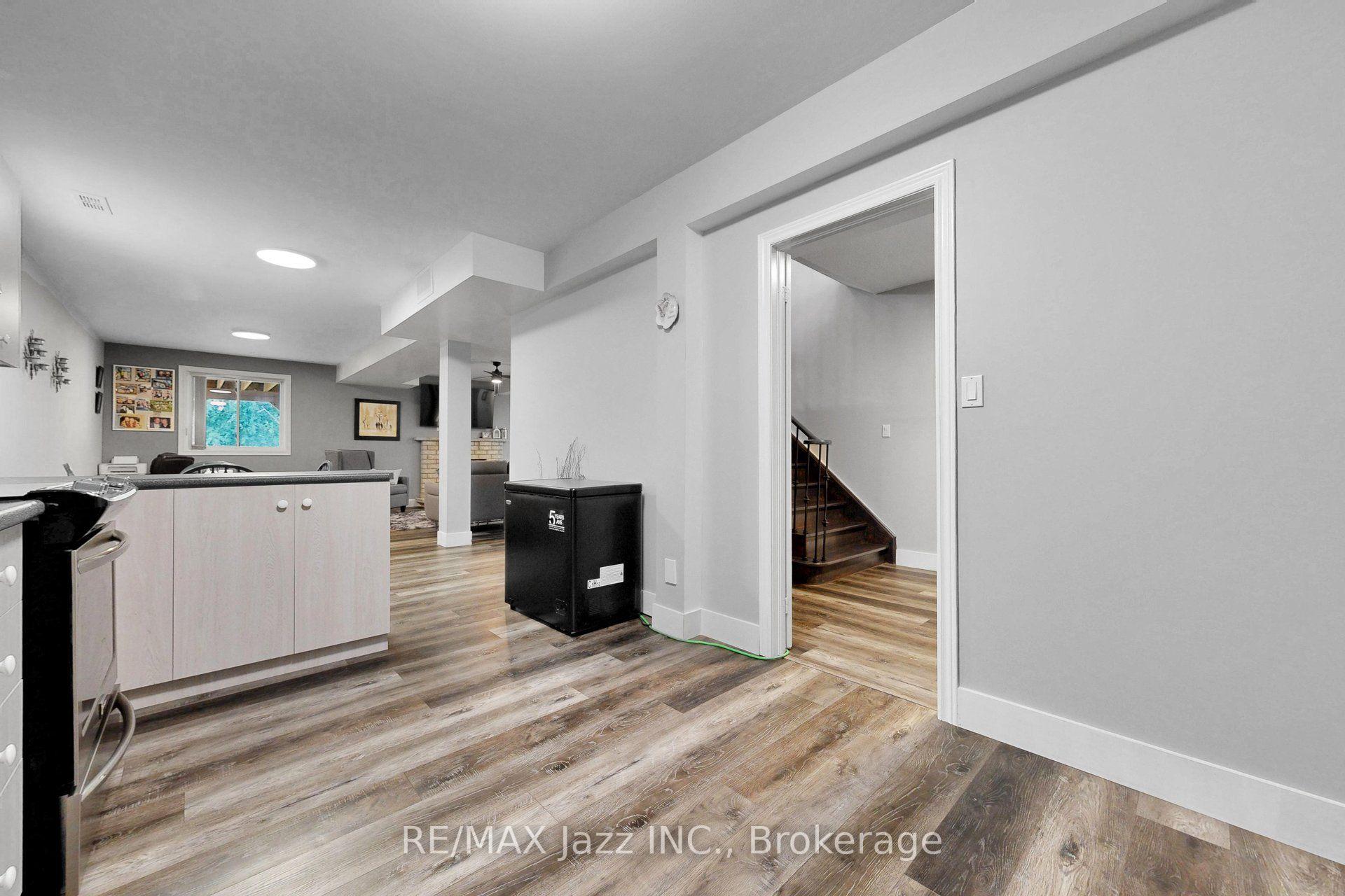 Photo 38 of 276 Homestead Drive, Oshawa, McLaughlin — HOMEH