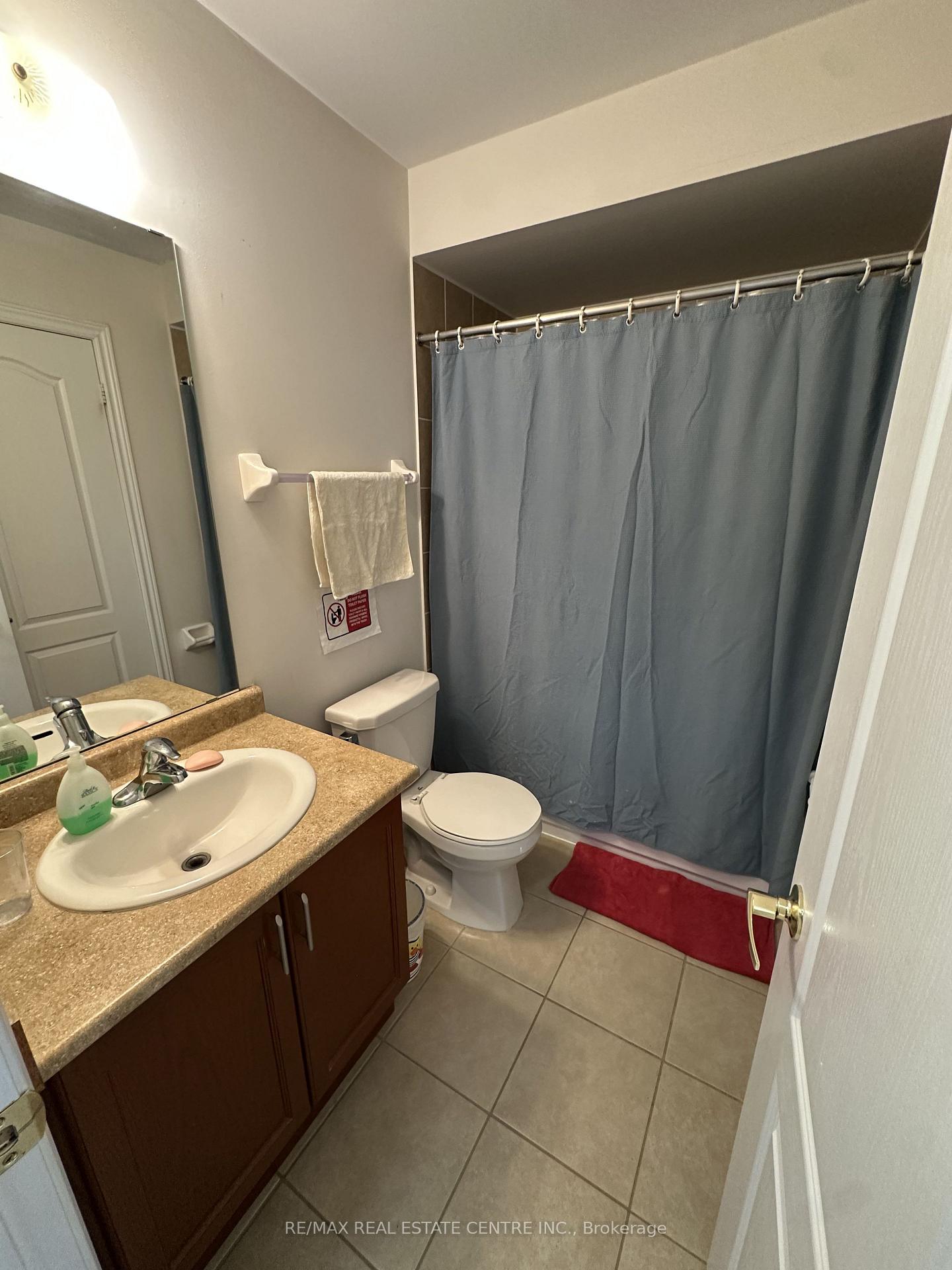 Photo 5 of Unit 1A, 29 October Place, Brampton, Bram West — HOMEH