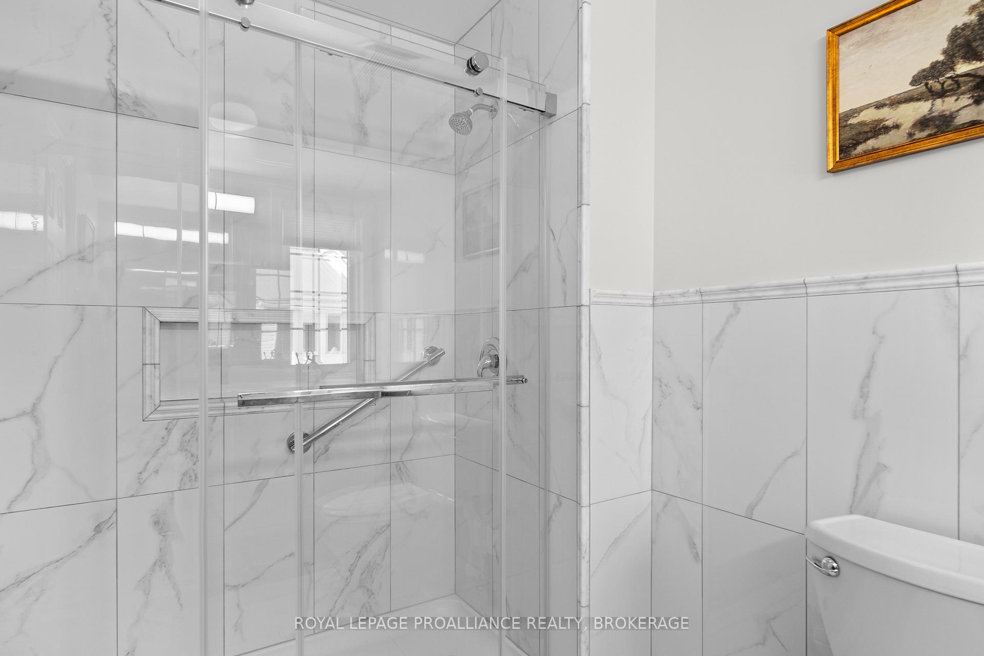 Photo 16 of Unit 66, 1 Place D'armes, Kingston, East of Sir John A. Blvd — HOMEH