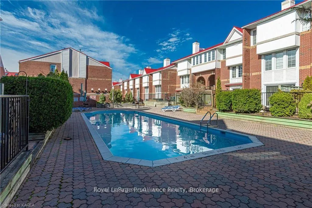 Photo 3 of Unit 66, 1 Place D'armes, Kingston, East of Sir John A. Blvd — HOMEH