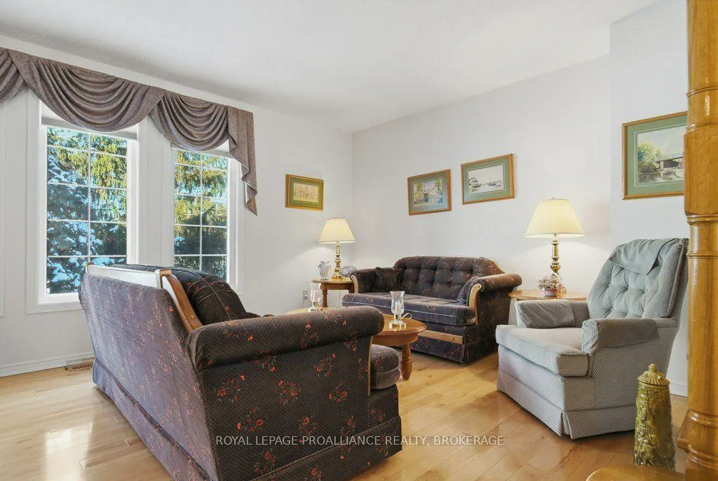 Photo 10 of Unit 66, 1 Place D'armes, Kingston, East of Sir John A. Blvd — HOMEH