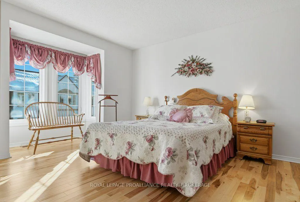 Photo 17 of Unit 66, 1 Place D'armes, Kingston, East of Sir John A. Blvd — HOMEH