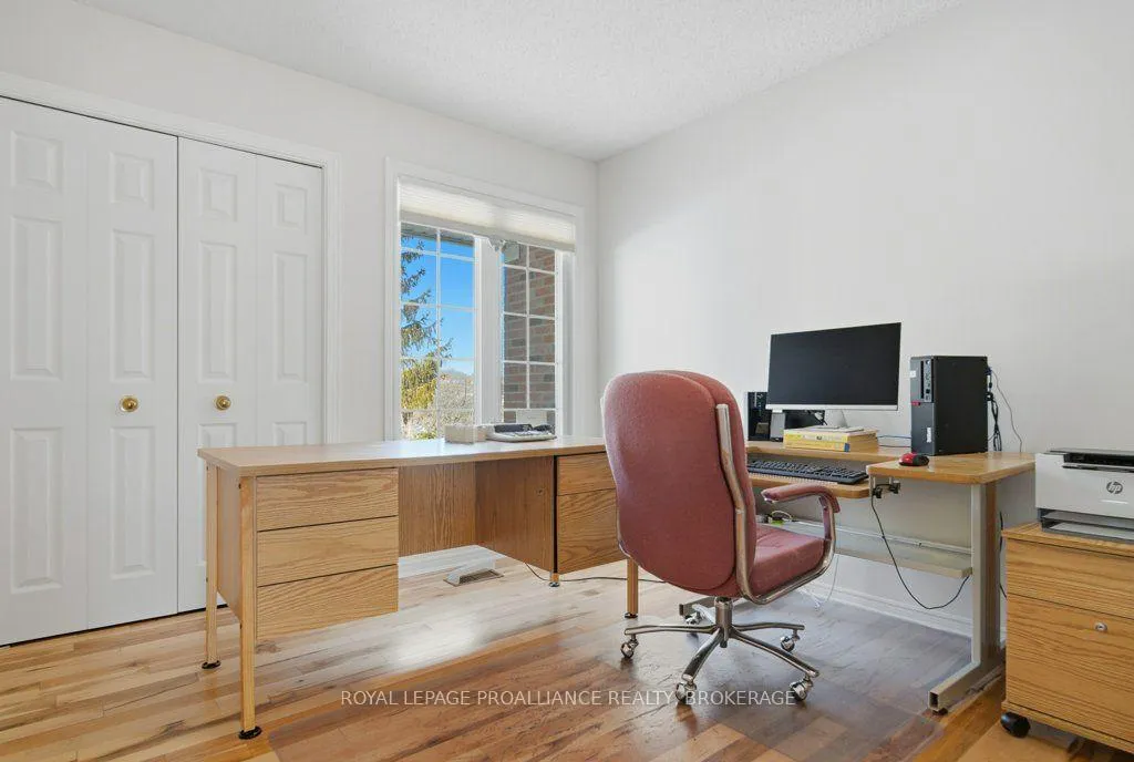 Photo 20 of Unit 66, 1 Place D'armes, Kingston, East of Sir John A. Blvd — HOMEH