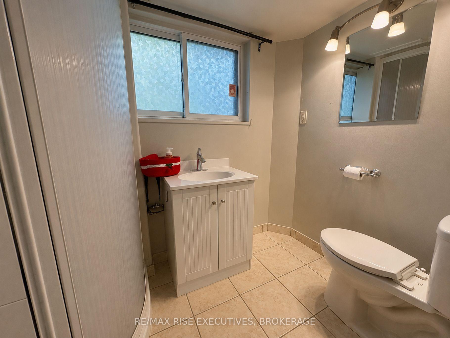 Photo 7 of 214 Amherst Drive, Loyalist, Amherstview — HOMEH
