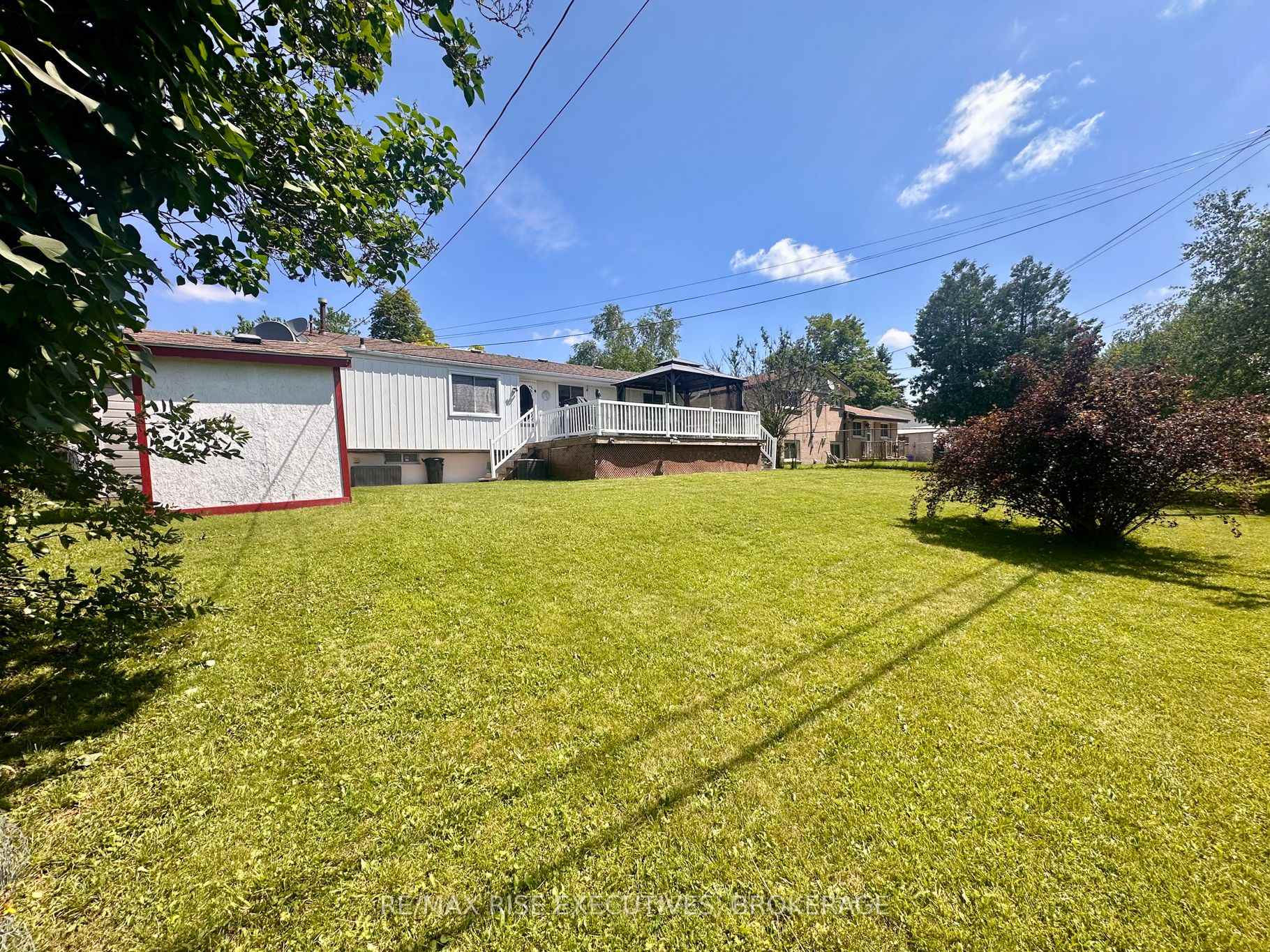Photo 18 of 214 Amherst Drive, Loyalist, Amherstview — HOMEH