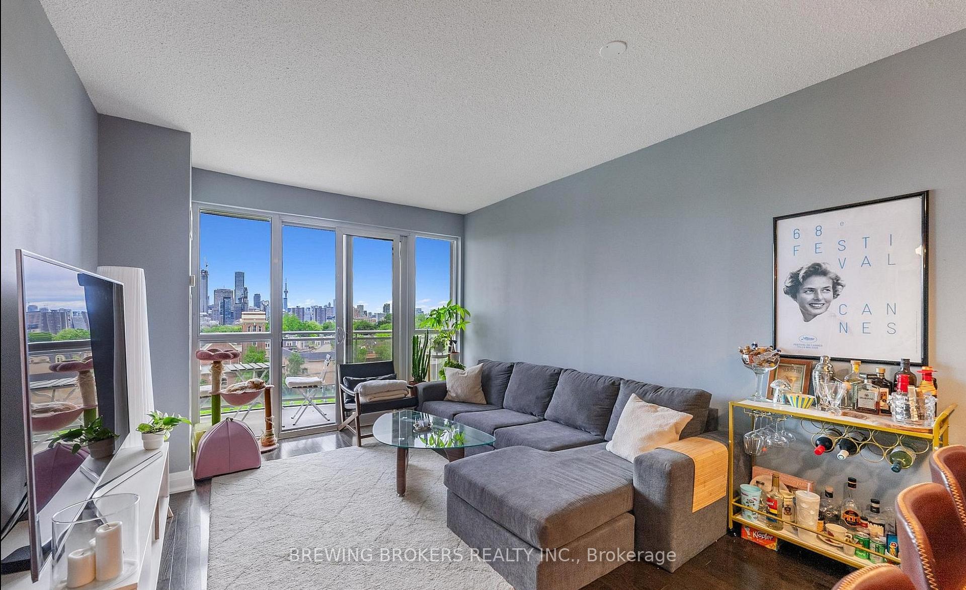 Photo 12 of Unit 704, 1430 Yonge Street, Toronto, Yonge-St. Clair — HOMEH