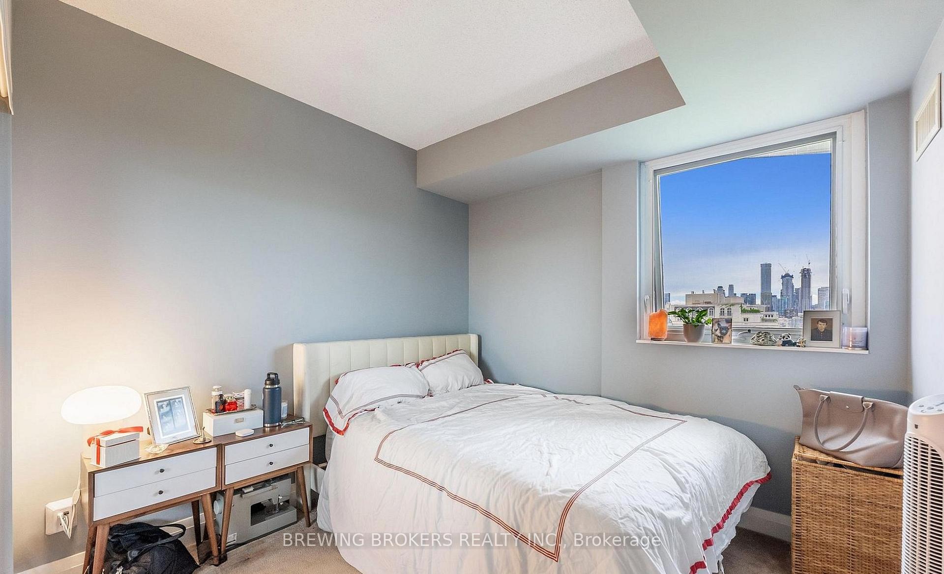 Photo 16 of Unit 704, 1430 Yonge Street, Toronto, Yonge-St. Clair — HOMEH