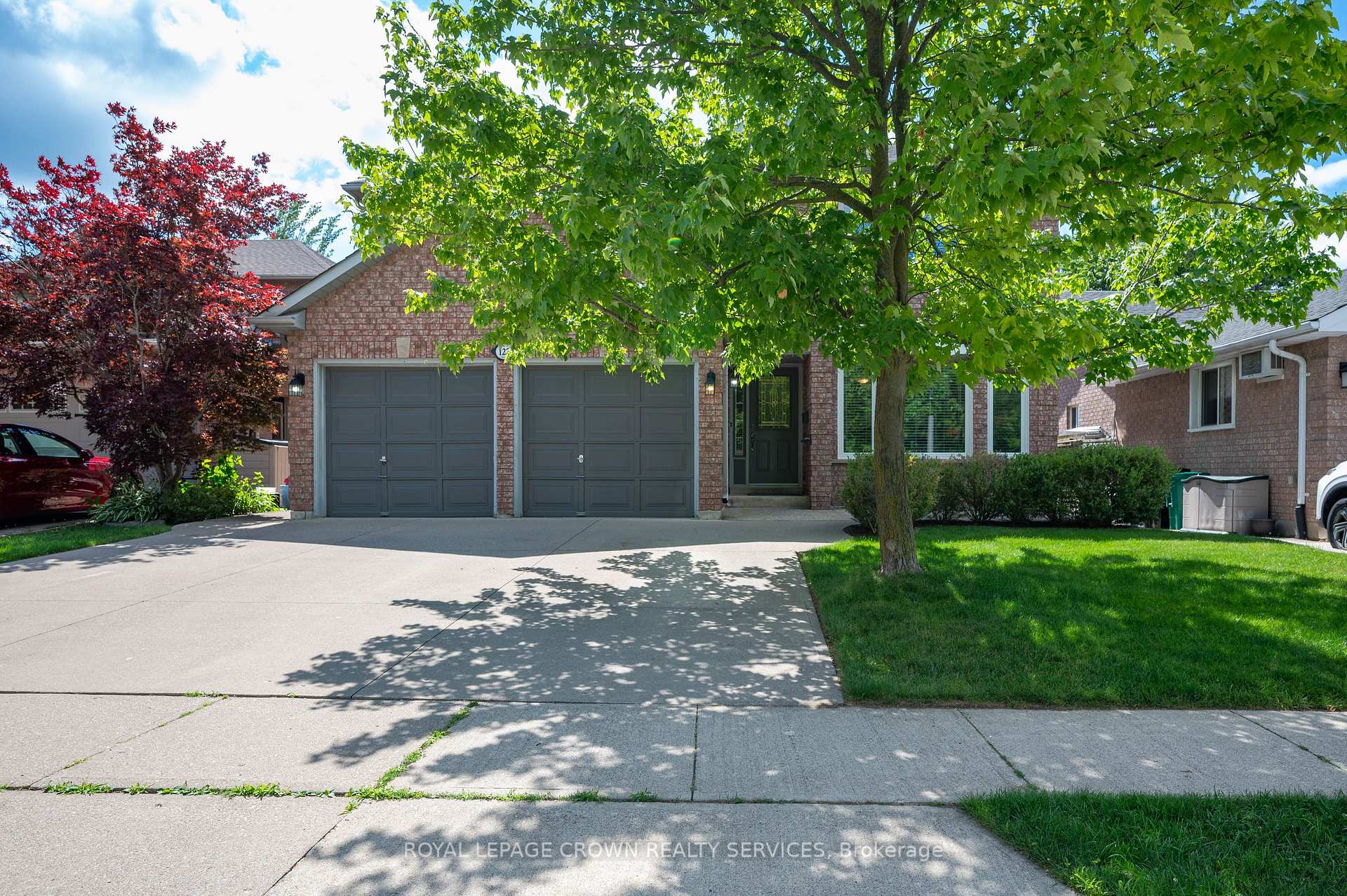 Photo 3 of 122 Delavan Drive, Cambridge, Southwood - Kinbridge — HOMEH
