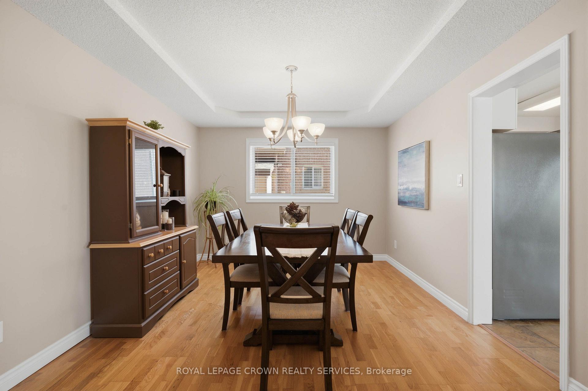 Photo 8 of 122 Delavan Drive, Cambridge, Southwood - Kinbridge — HOMEH
